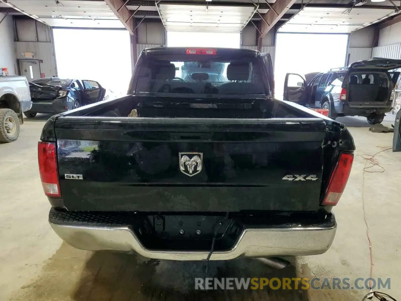 6 fotografías del automóvil dañado 1C6RR7GG4RS156477 RAM 1500 2024