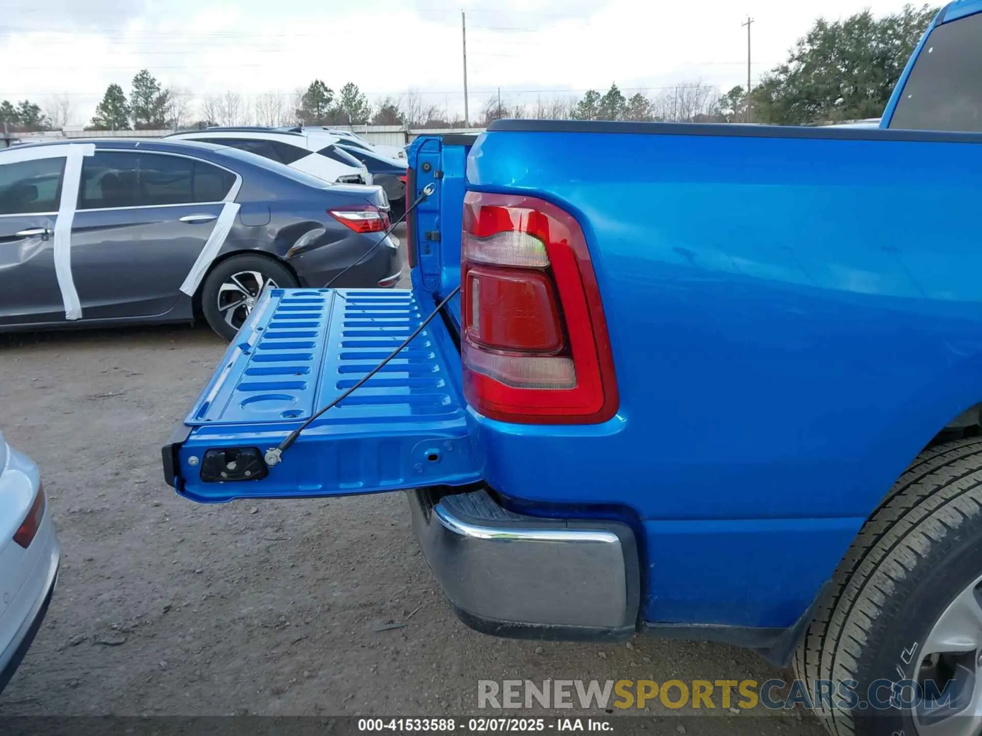 17 fotografías del automóvil dañado 1C6RREJT0RN205103 RAM 1500 2024