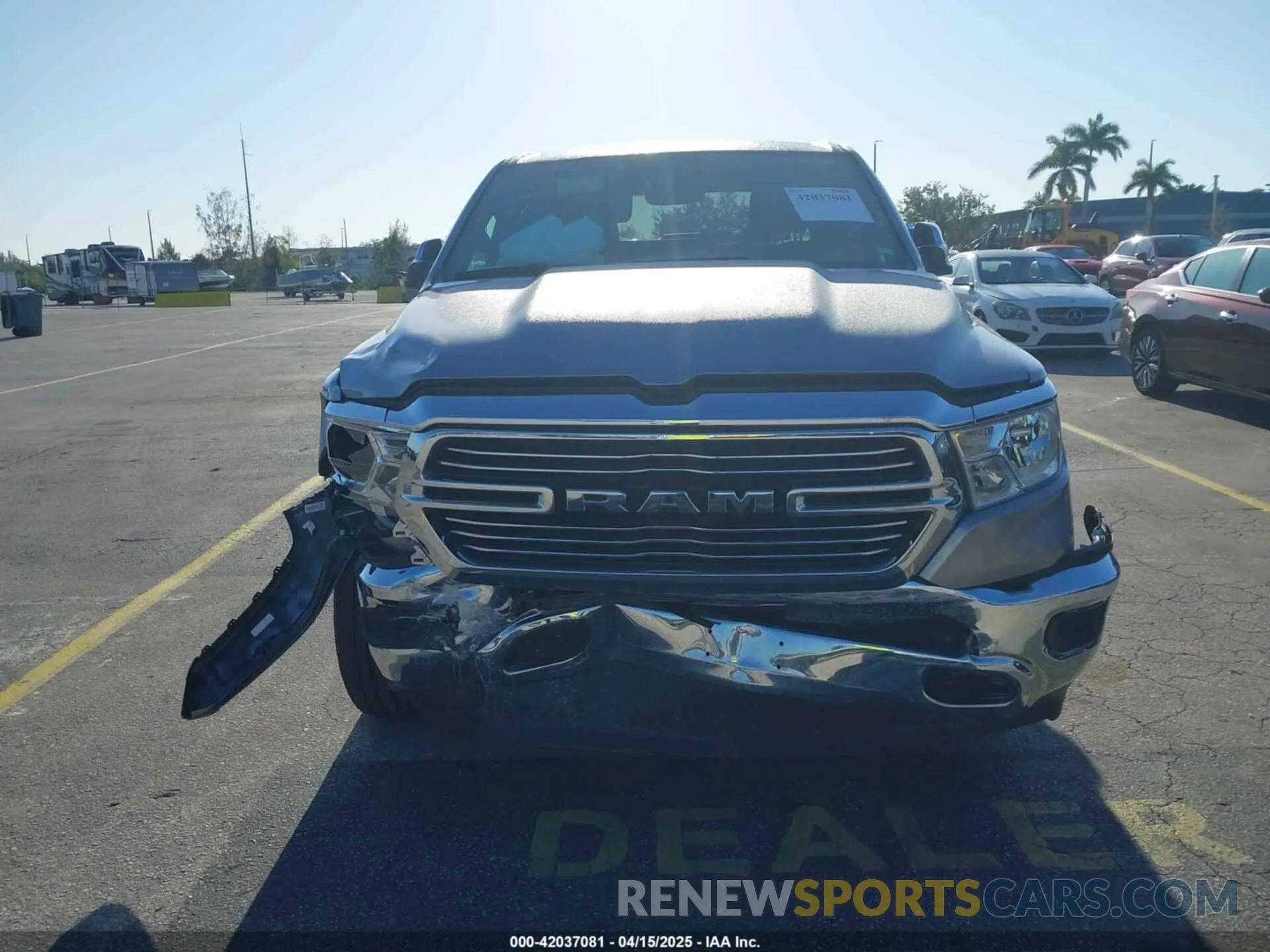 12 fotografías del automóvil dañado 1C6RREJT3RN220873 RAM 1500 2024