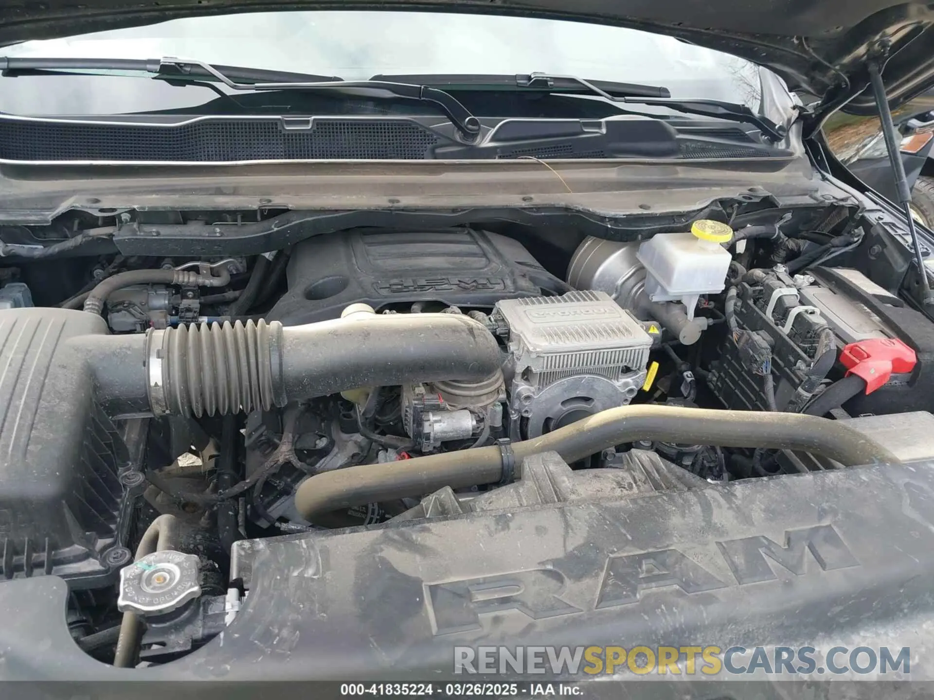 10 fotografías del automóvil dañado 1C6RREJT6RN219197 RAM 1500 2024
