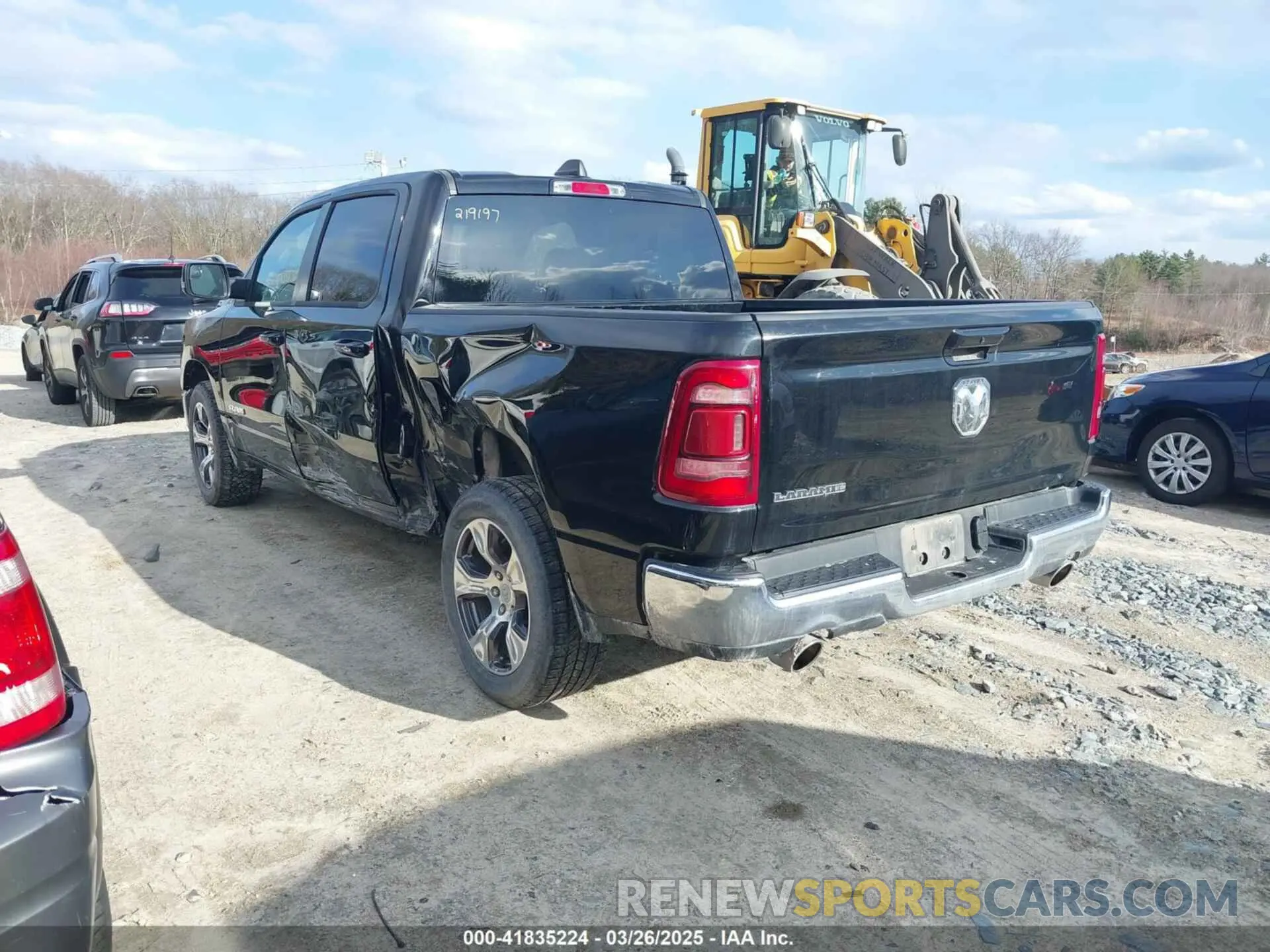 3 fotografías del automóvil dañado 1C6RREJT6RN219197 RAM 1500 2024