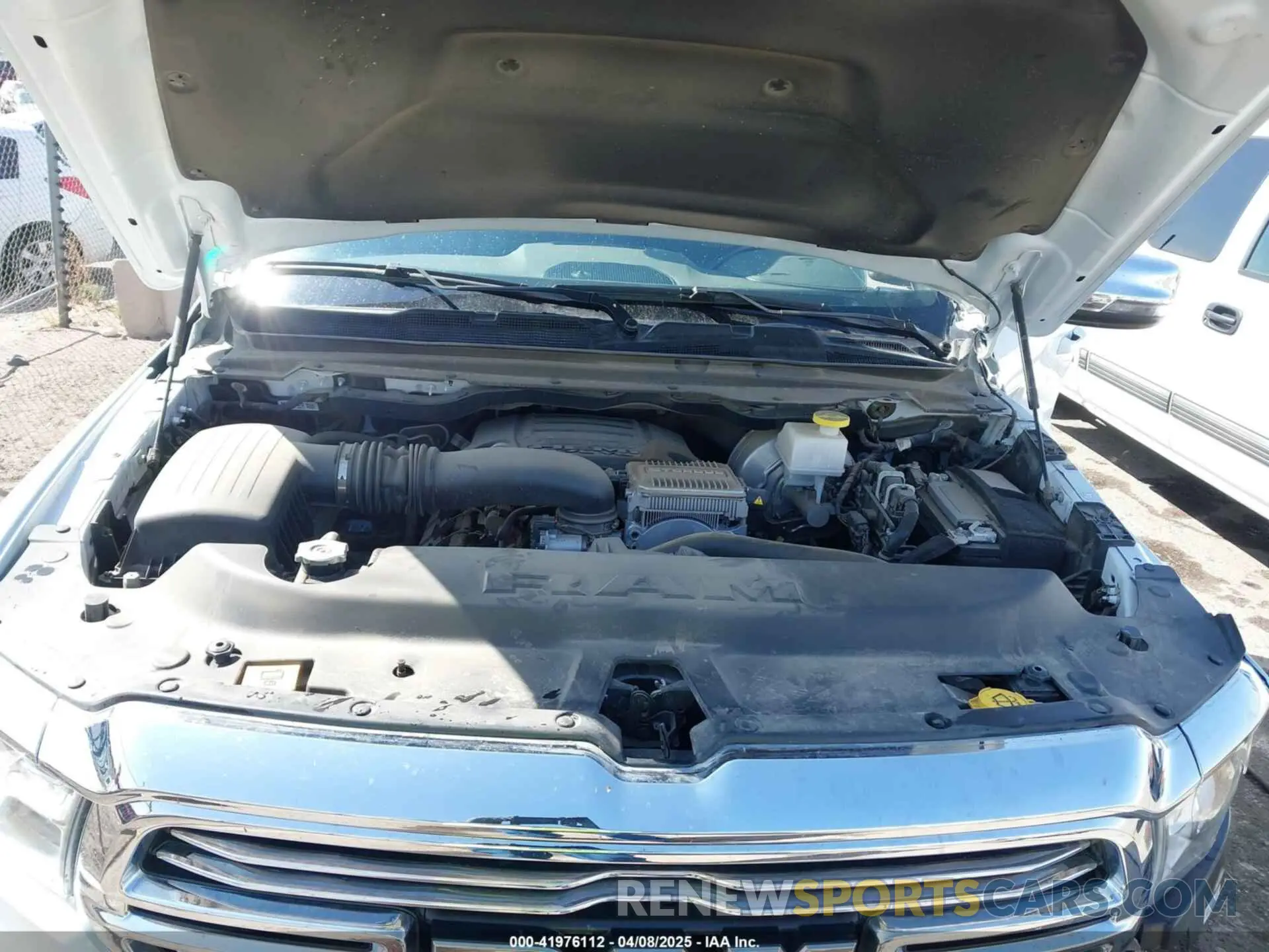 10 fotografías del automóvil dañado 1C6RREJT9RN221042 RAM 1500 2024