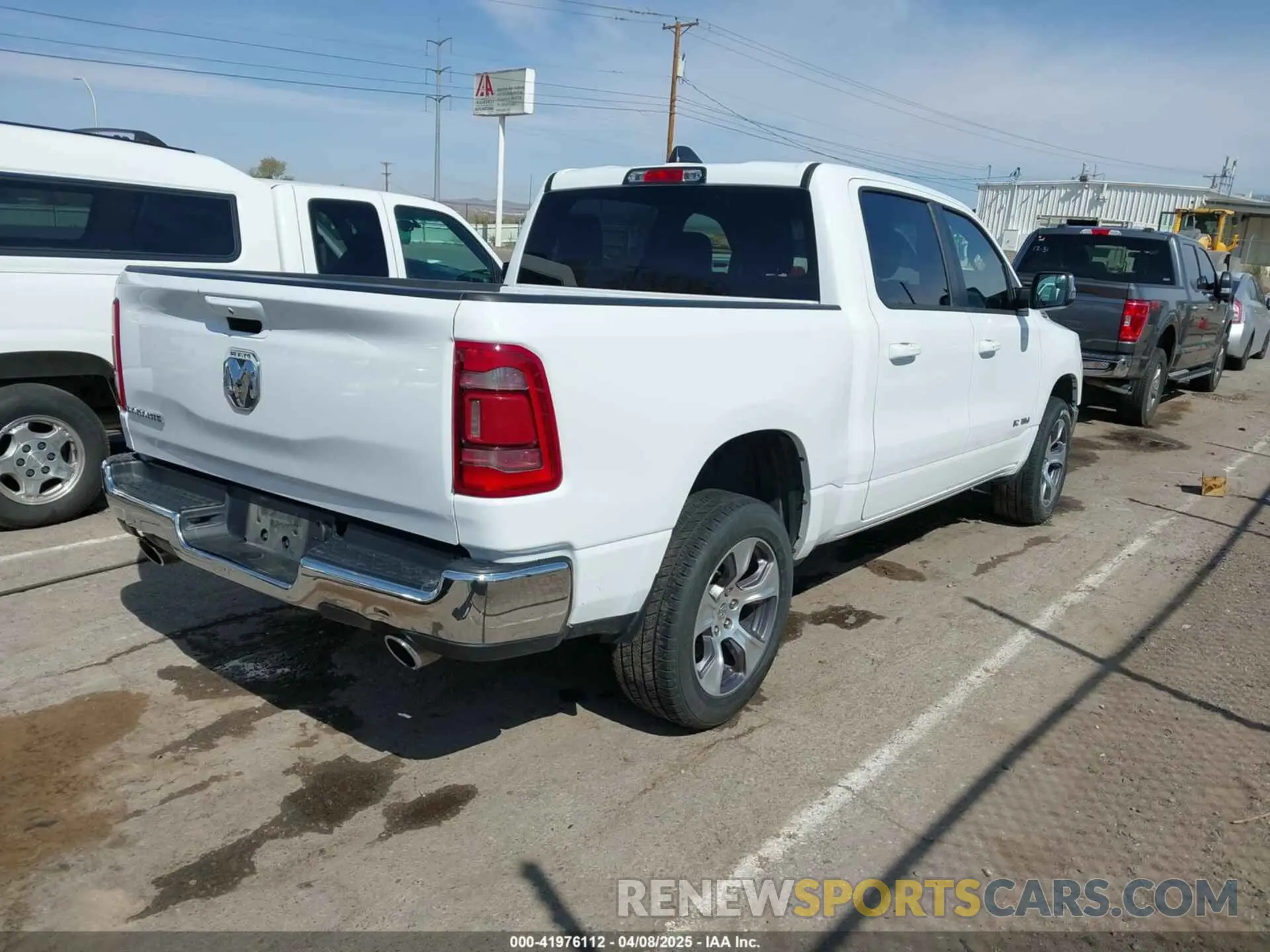 4 fotografías del automóvil dañado 1C6RREJT9RN221042 RAM 1500 2024