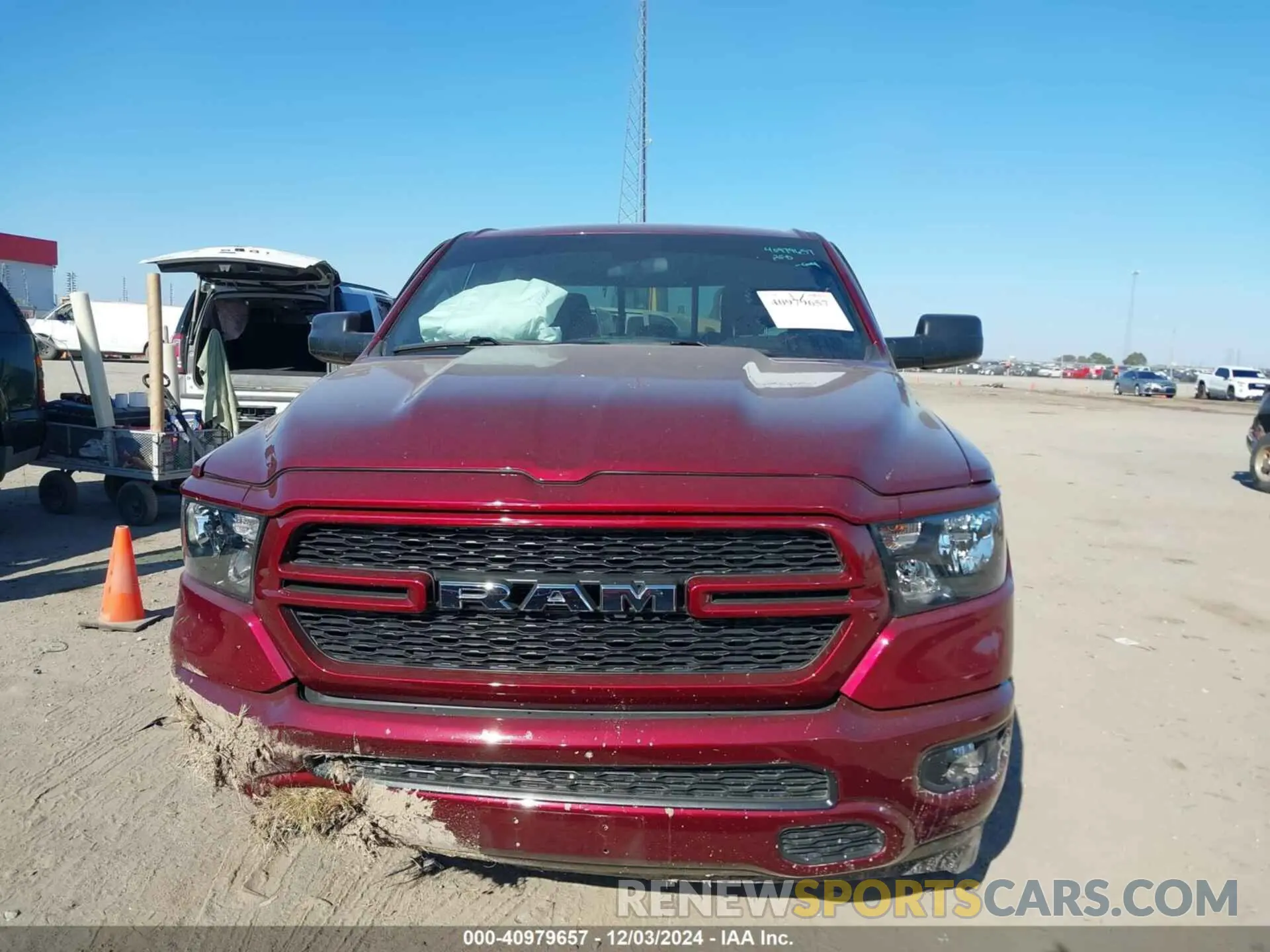 12 fotografías del automóvil dañado 1C6RRFGG9RN181674 RAM 1500 2024