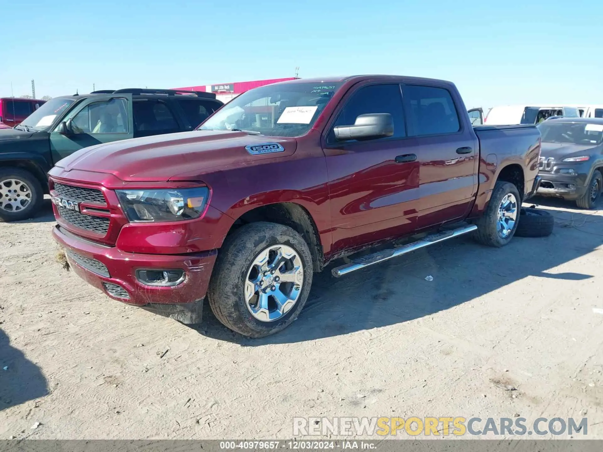 2 fotografías del automóvil dañado 1C6RRFGG9RN181674 RAM 1500 2024