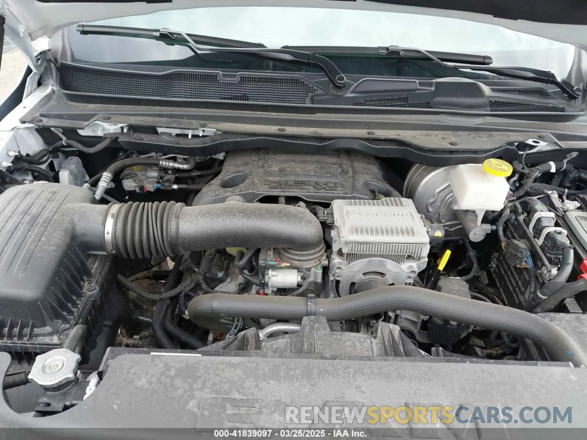 10 fotografías del automóvil dañado 1C6SRFFT1RN124465 RAM 1500 2024