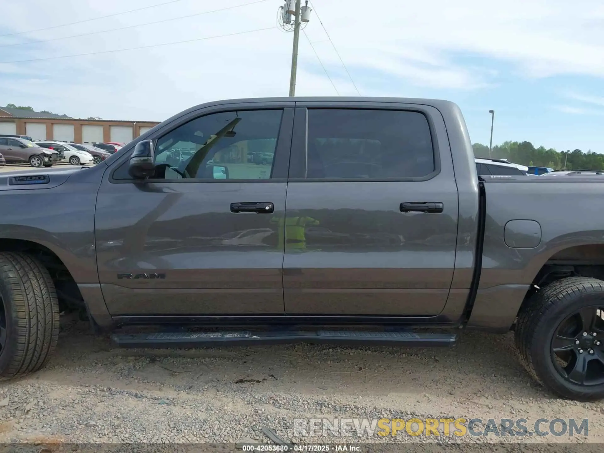 14 fotografías del automóvil dañado 1C6SRFFT1RN125616 RAM 1500 2024