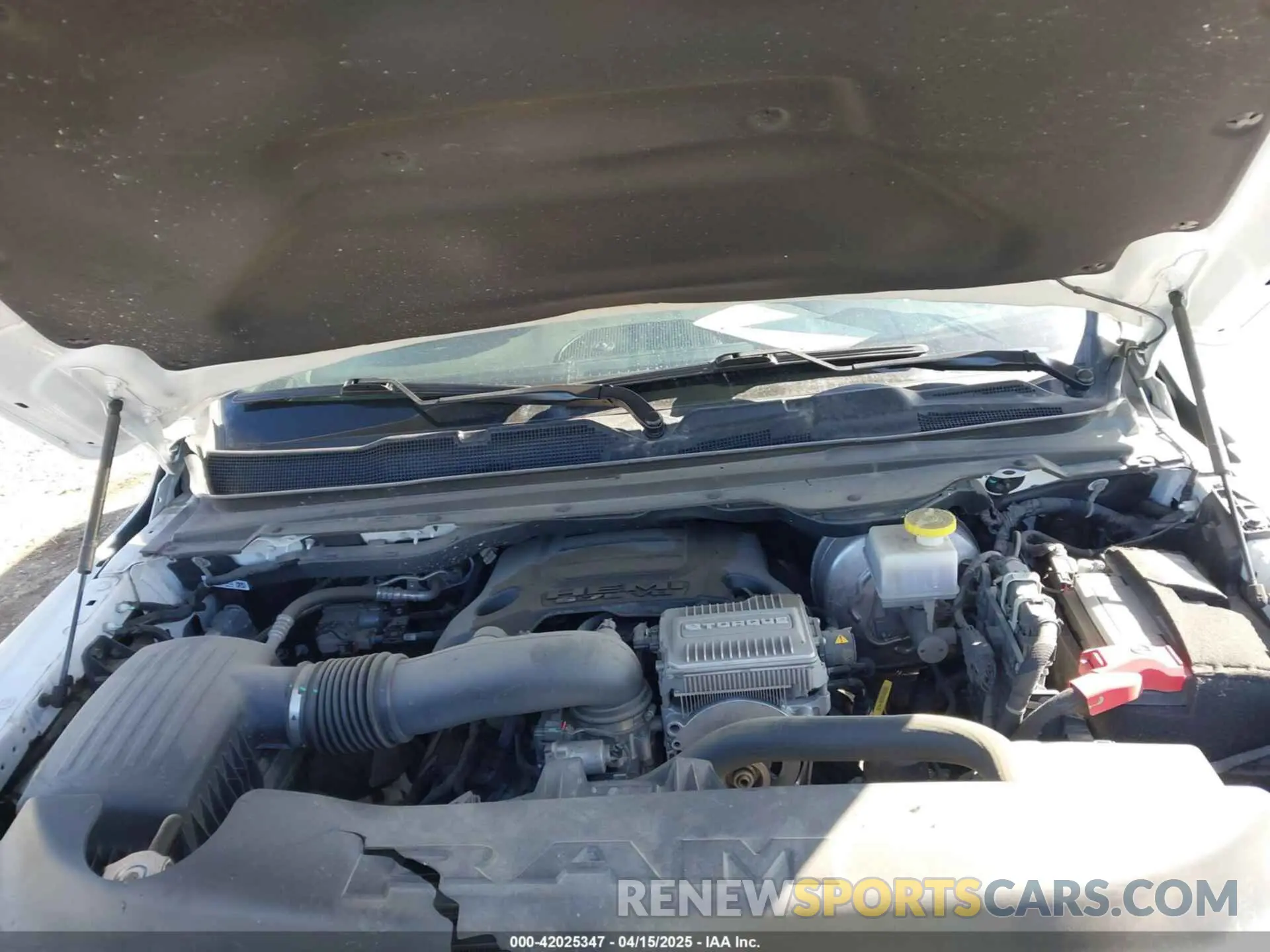 10 fotografías del automóvil dañado 1C6SRFFT2RN119324 RAM 1500 2024
