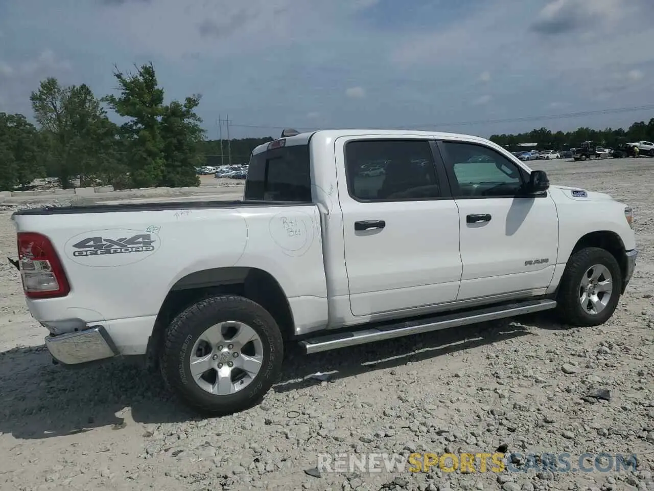 3 fotografías del automóvil dañado 1C6SRFFT2RN130565 RAM 1500 2024