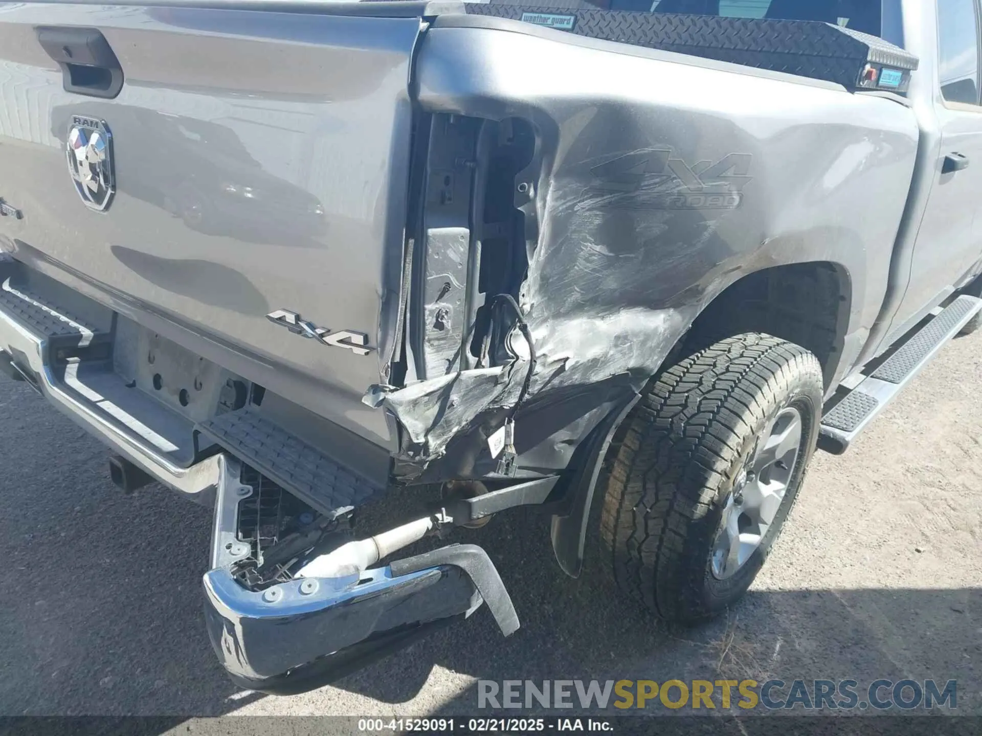 6 fotografías del automóvil dañado 1C6SRFFT4RN142300 RAM 1500 2024
