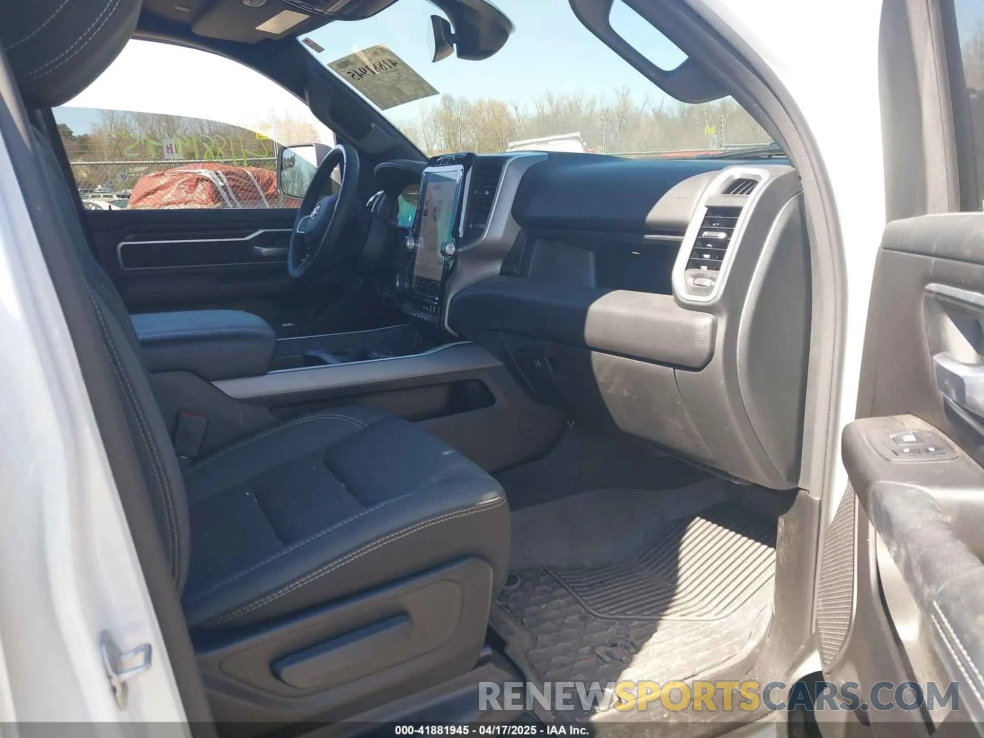 5 fotografías del automóvil dañado 1C6SRFFT8RN107517 RAM 1500 2024