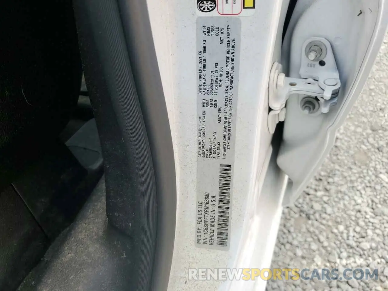 12 fotografías del automóvil dañado 1C6SRFFTXRN163880 RAM 1500 2024