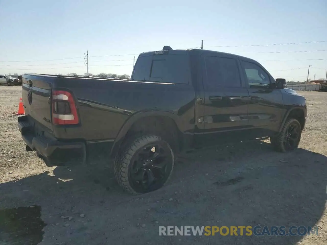 3 fotografías del automóvil dañado 1C6SRFHT5RN227711 RAM 1500 2024