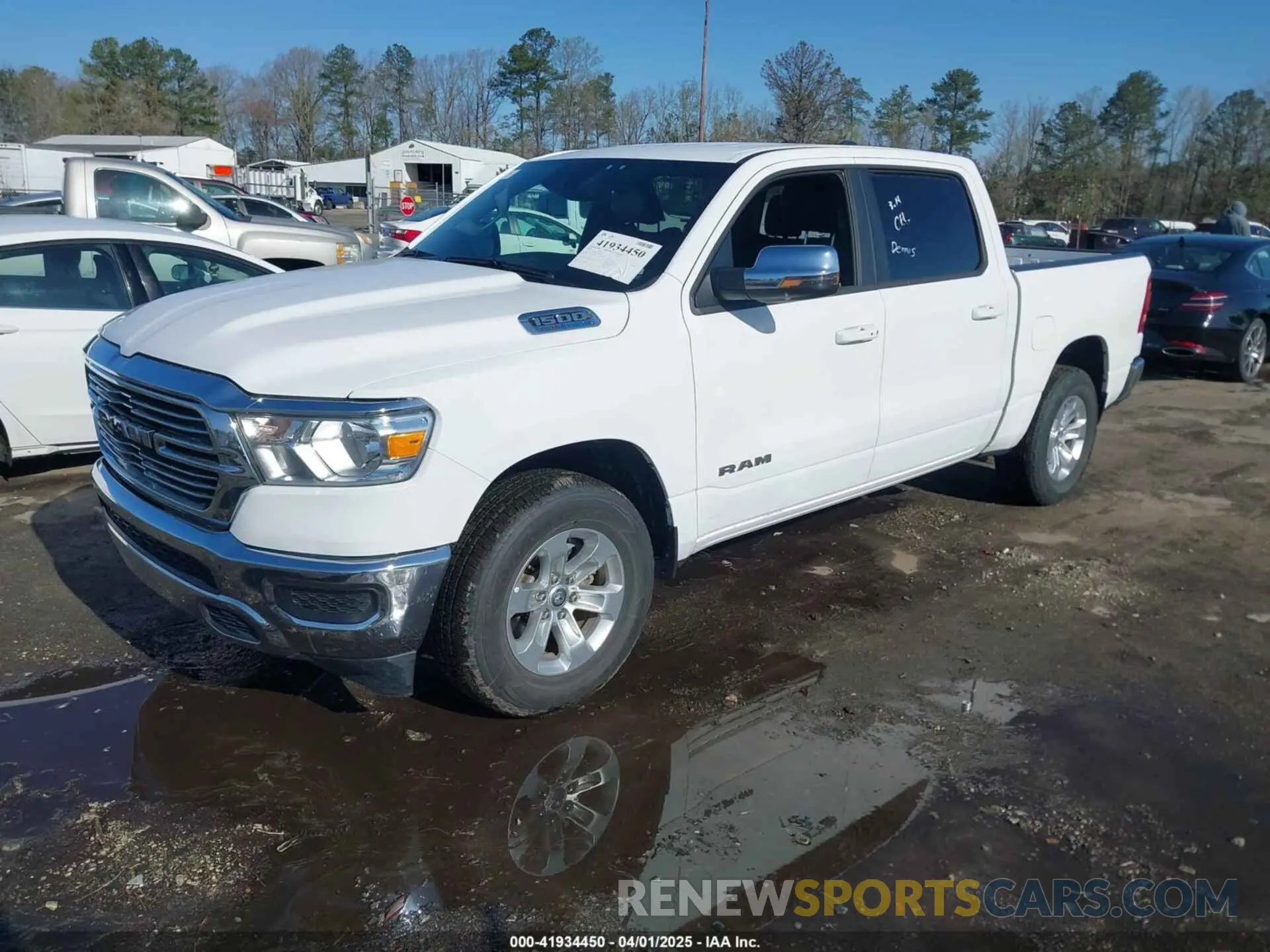 2 fotografías del automóvil dañado 1C6SRFJT7RN223993 RAM 1500 2024