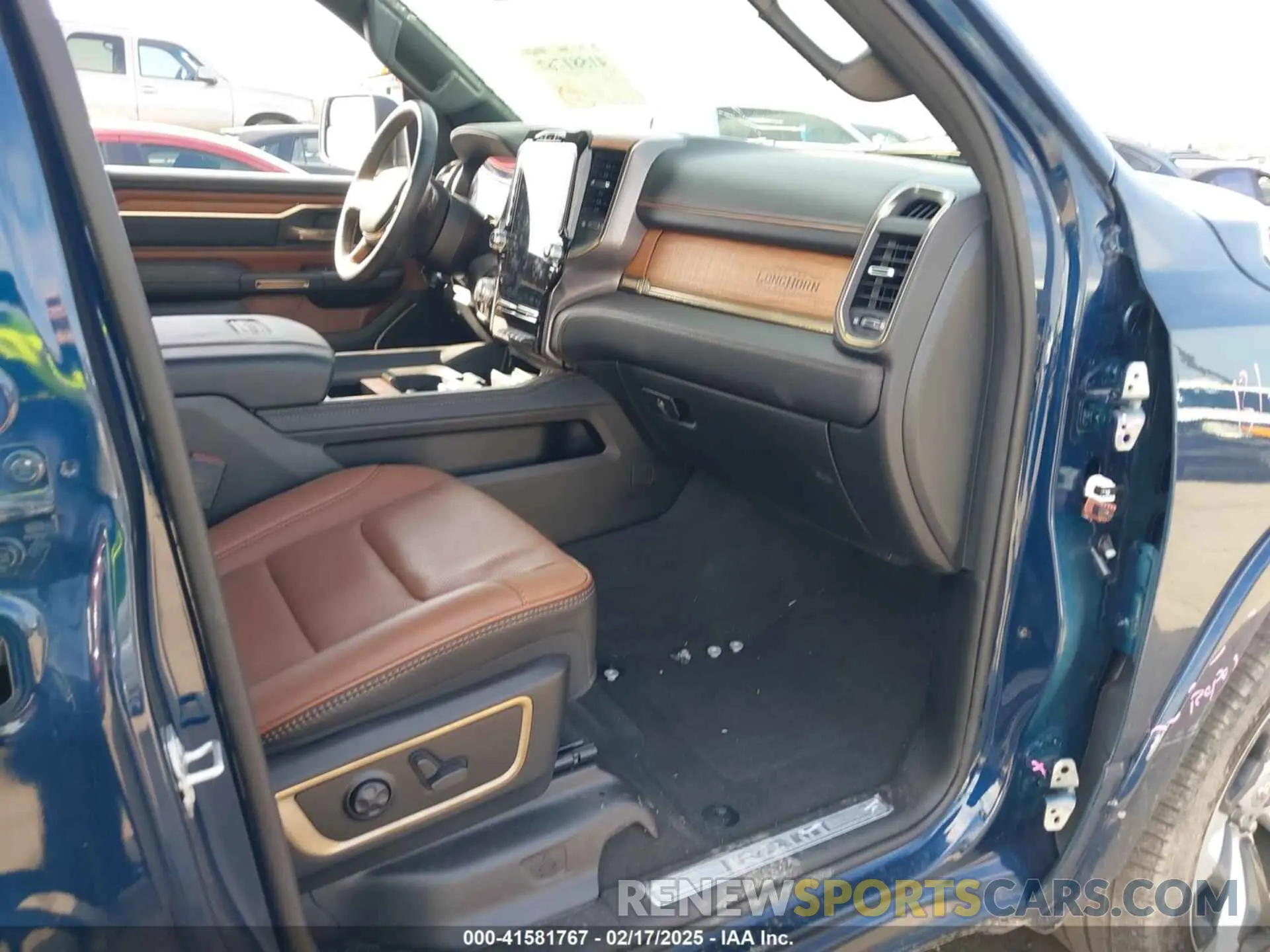 5 fotografías del automóvil dañado 1C6SRFKT6RN166930 RAM 1500 2024