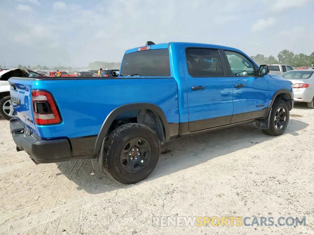 3 fotografías del automóvil dañado 1C6SRFLT2RN122227 RAM 1500 2024