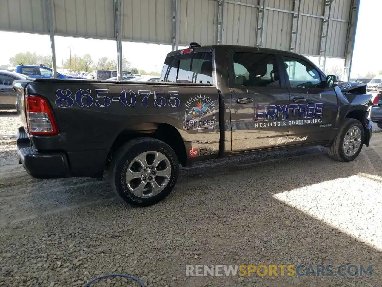 3 fotografías del automóvil dañado 1C6SRFMT6RN188455 RAM 1500 2024