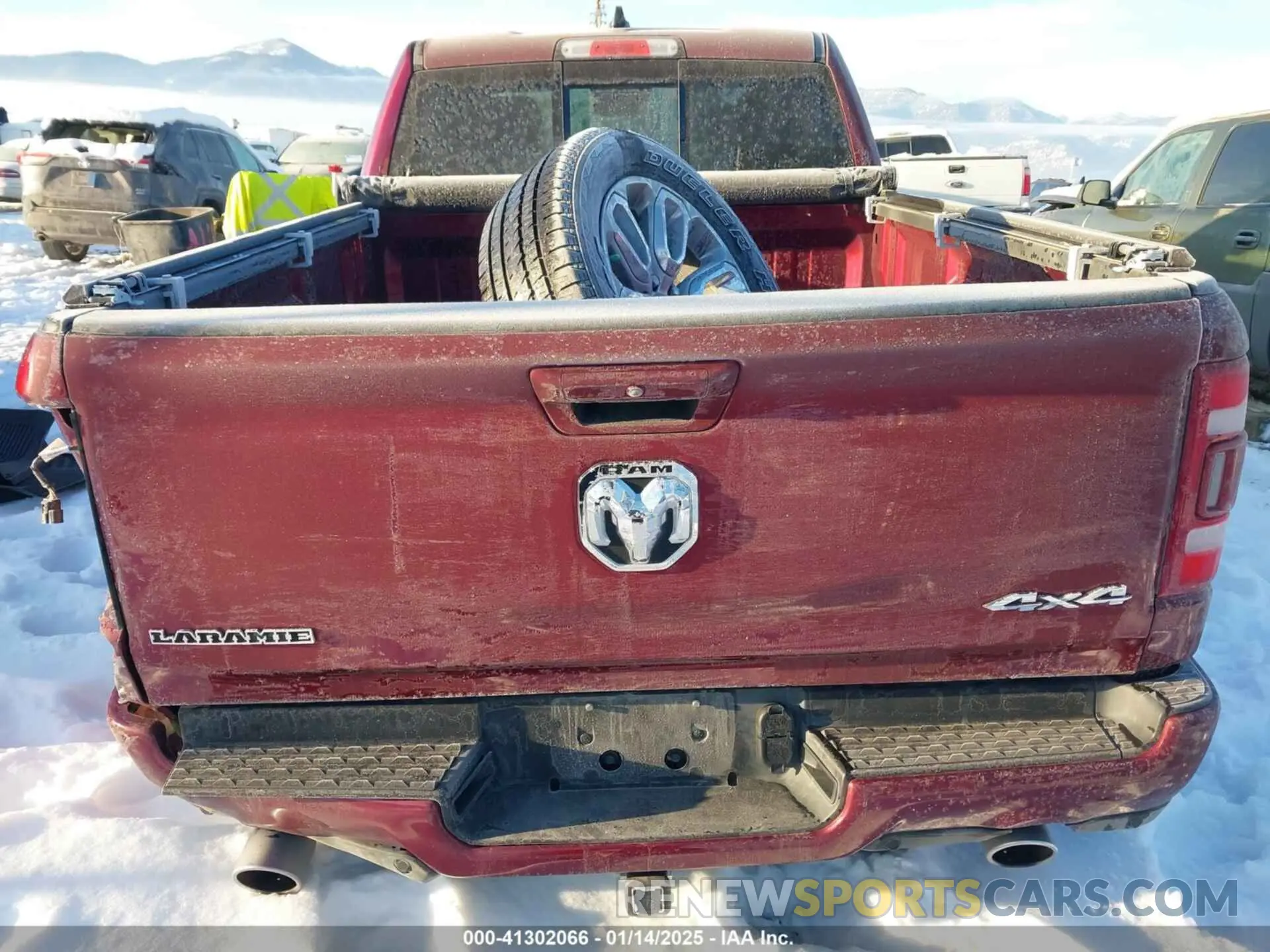 17 fotografías del automóvil dañado 1C6SRFRT9RN202860 RAM 1500 2024