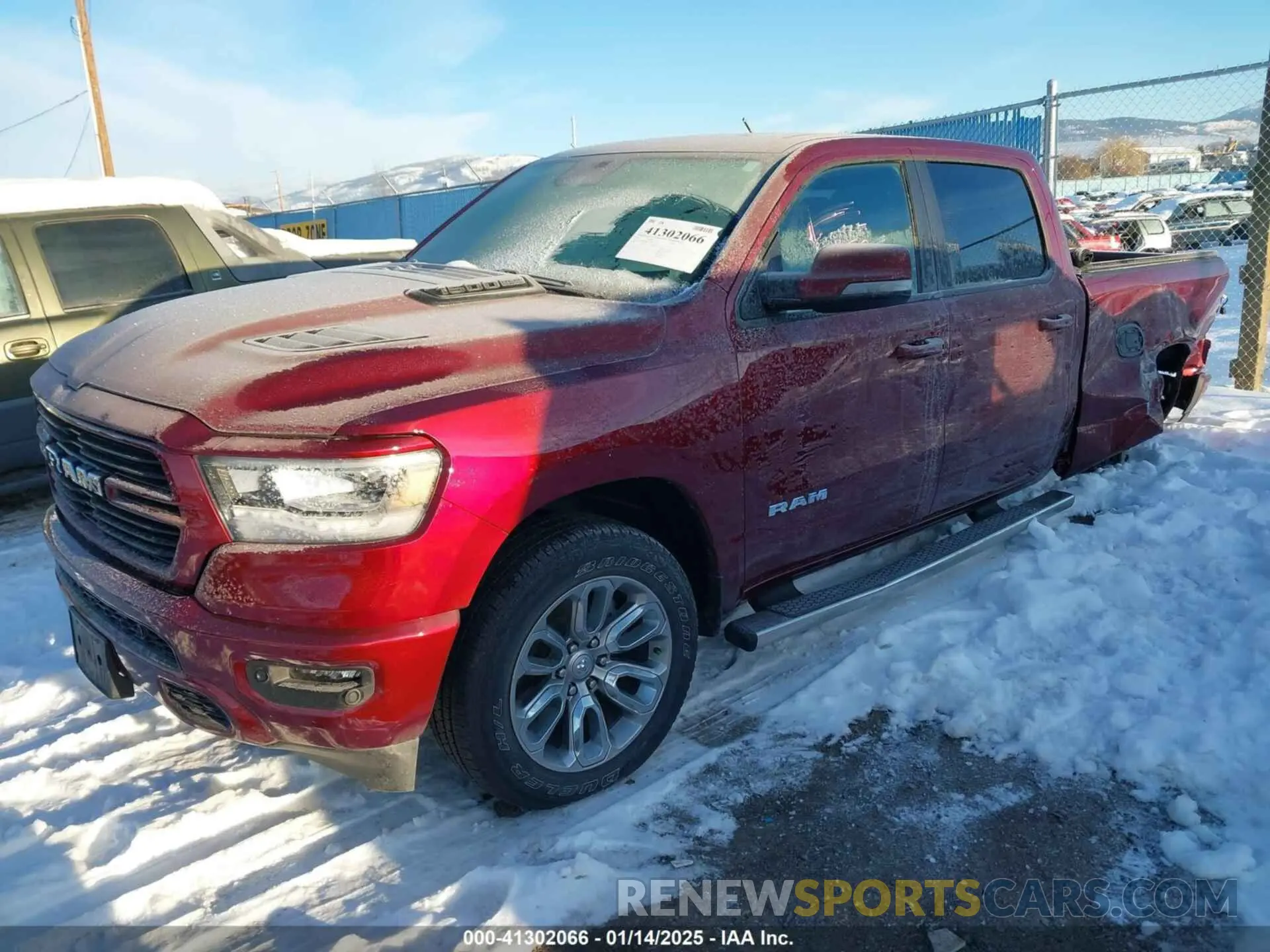 2 fotografías del automóvil dañado 1C6SRFRT9RN202860 RAM 1500 2024