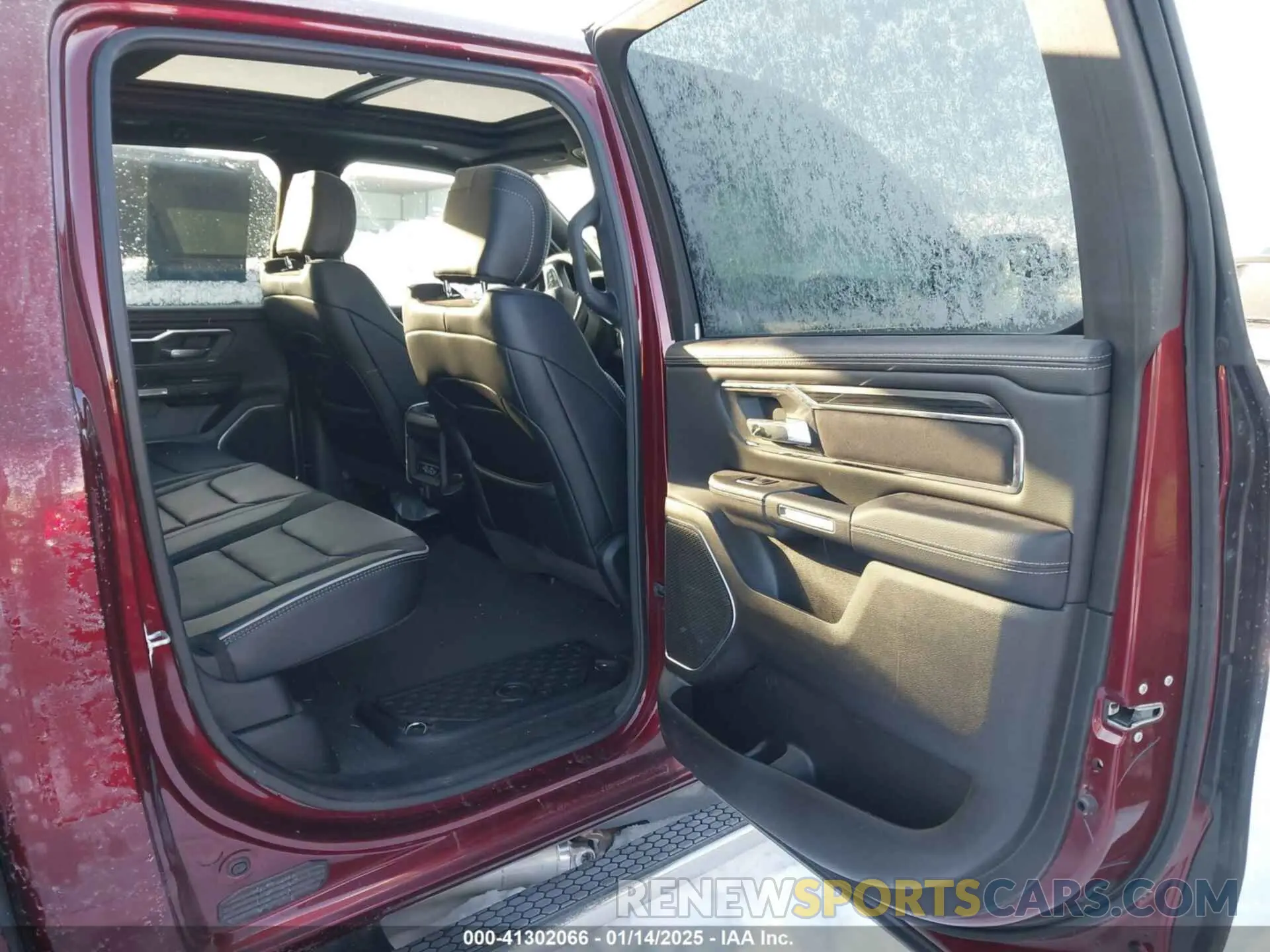 8 fotografías del automóvil dañado 1C6SRFRT9RN202860 RAM 1500 2024