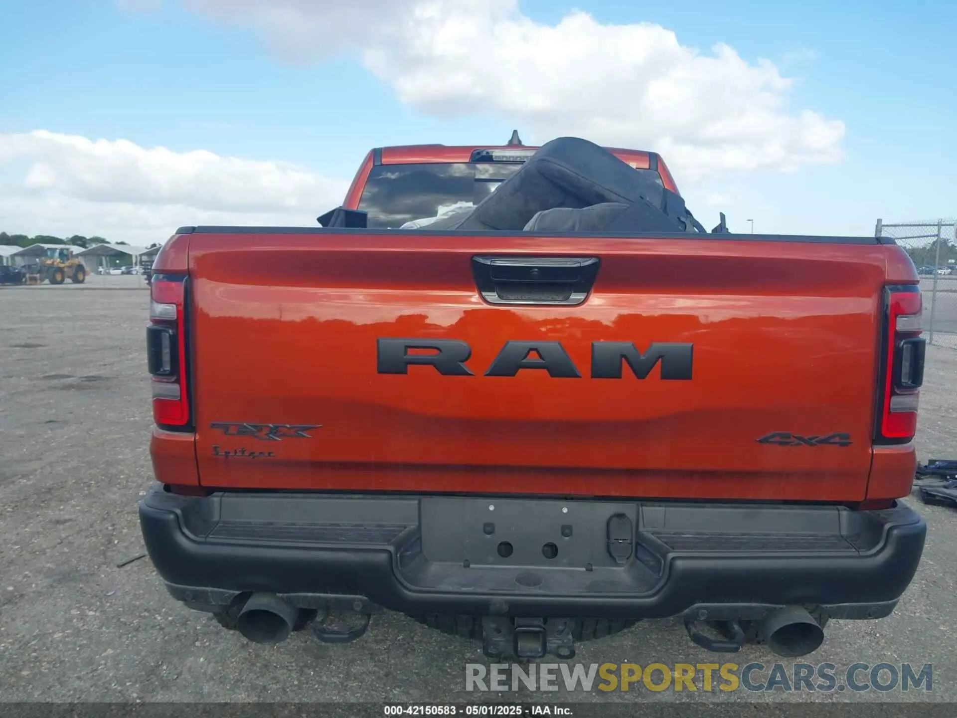 17 fotografías del automóvil dañado 1C6SRFU98RN223288 RAM 1500 2024