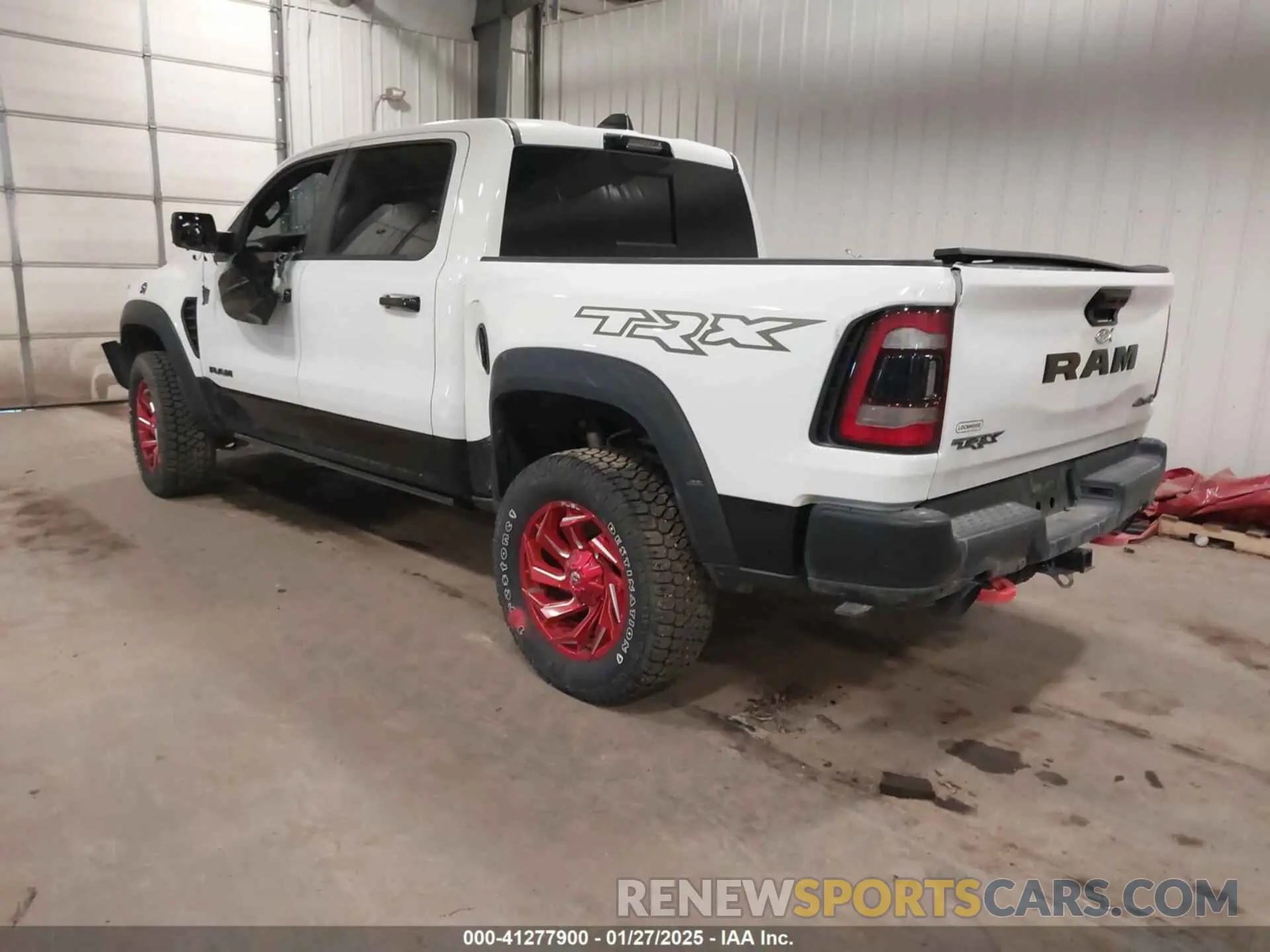 3 fotografías del automóvil dañado 1C6SRFU9XRN192514 RAM 1500 2024