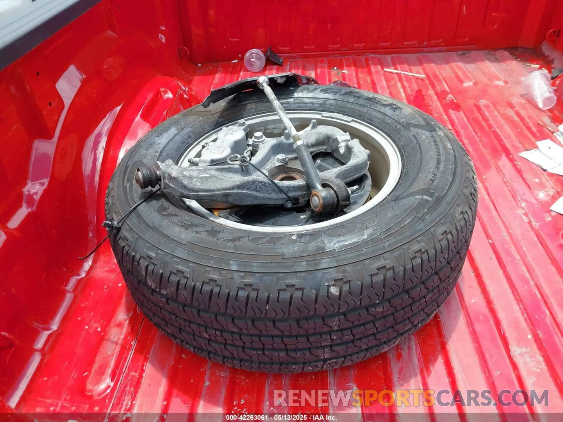 12 fotografías del automóvil dañado 1C6RREBG4SN501541 RAM 1500 2025