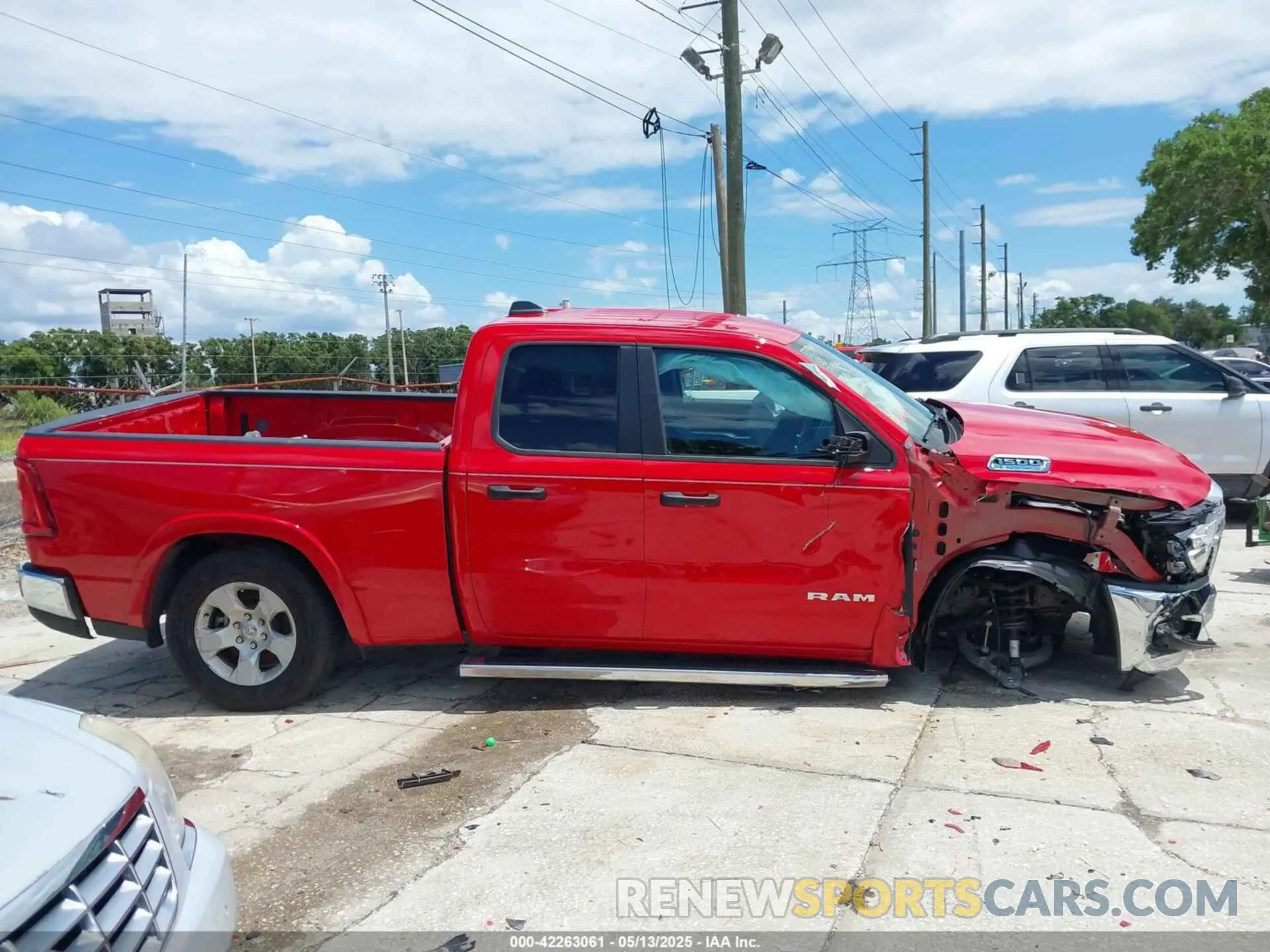 14 fotografías del automóvil dañado 1C6RREBG4SN501541 RAM 1500 2025