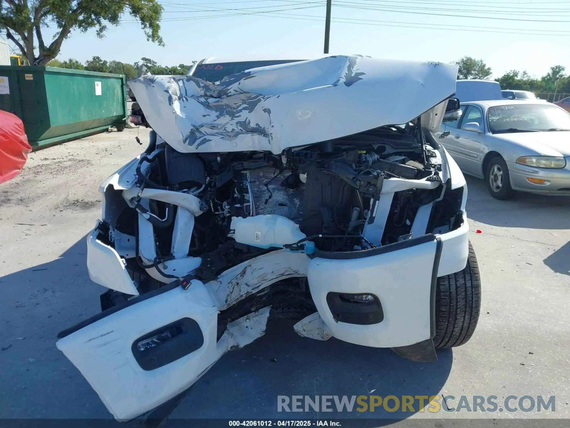 12 fotografías del automóvil dañado 1C6RREBG7SN570059 RAM 1500 2025
