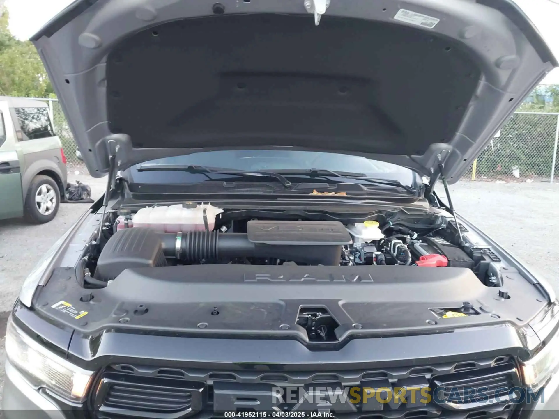 10 fotografías del automóvil dañado 1C6RREFG9SN527515 RAM 1500 2025