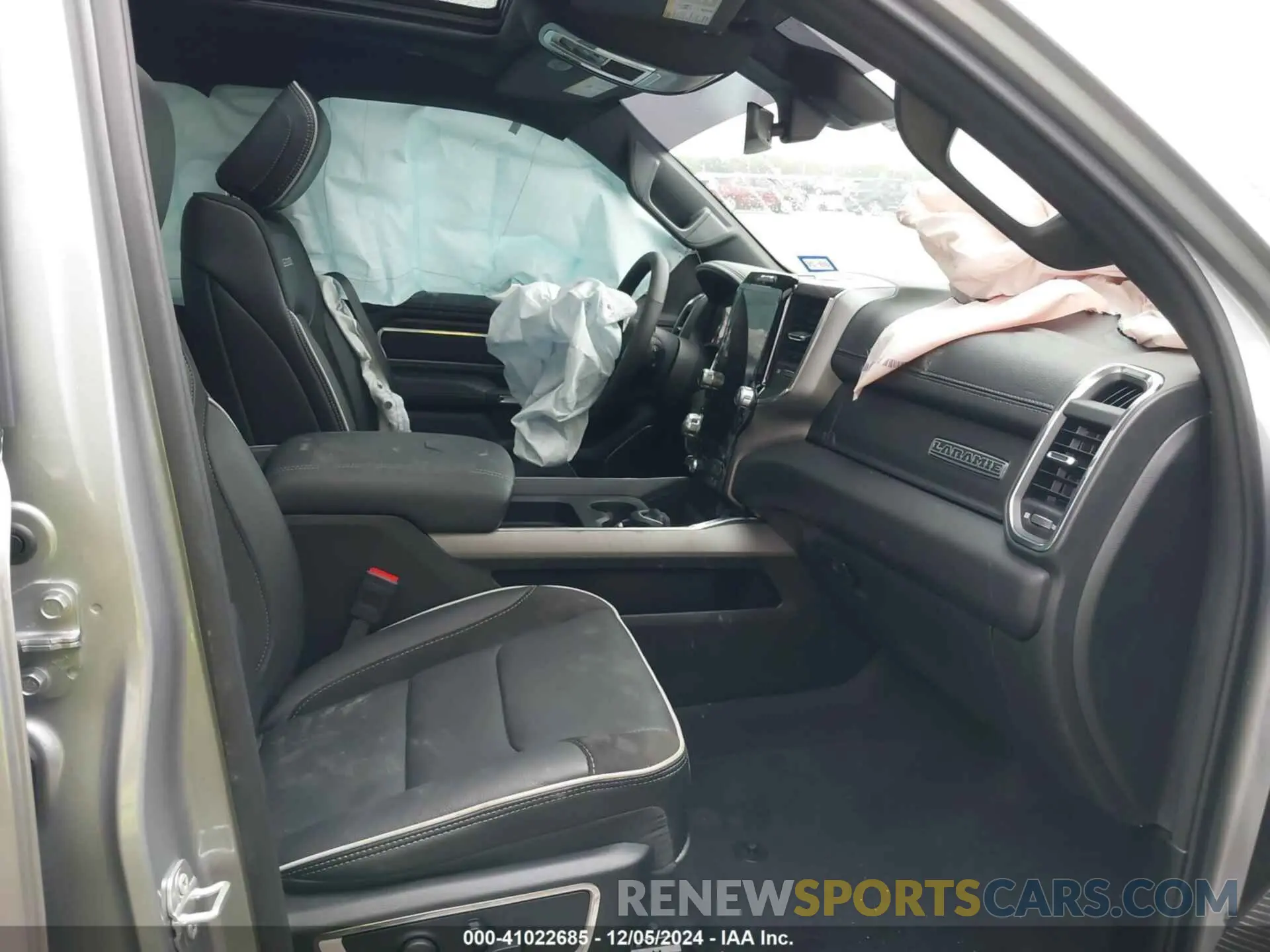 5 fotografías del automóvil dañado 1C6RREJP5SN601648 RAM 1500 2025