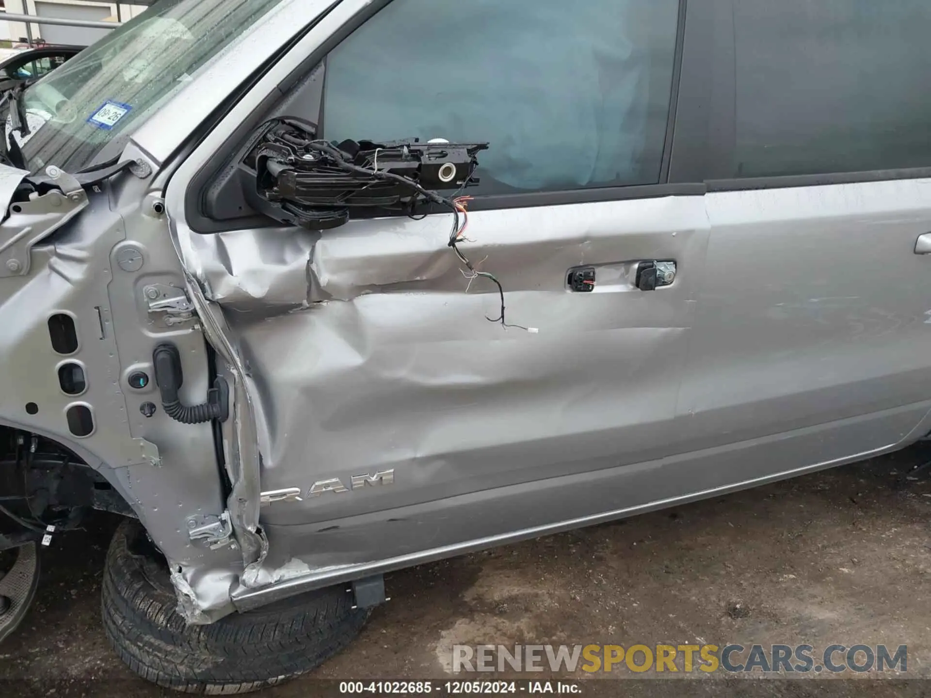 6 fotografías del automóvil dañado 1C6RREJP5SN601648 RAM 1500 2025