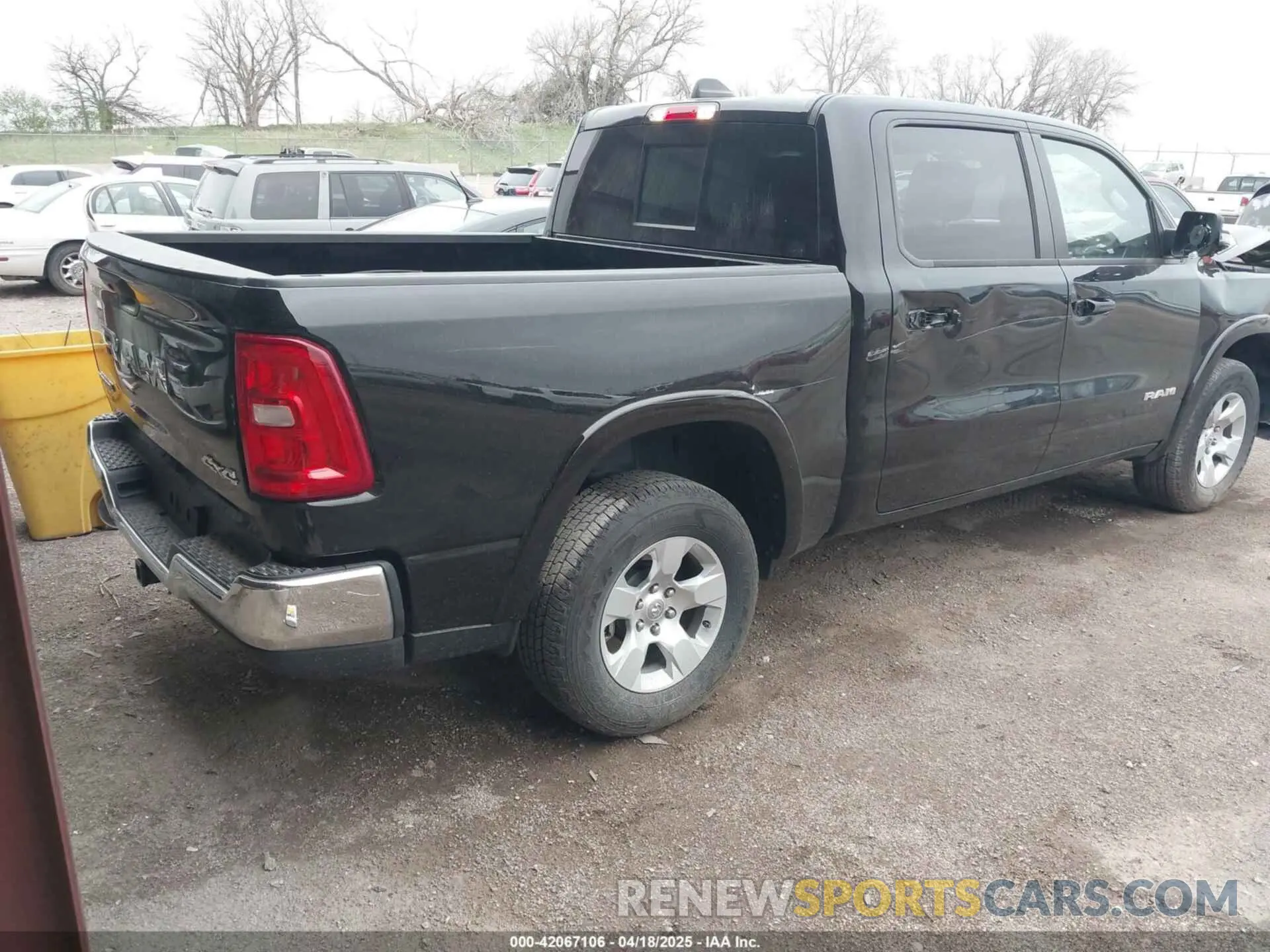 4 fotografías del automóvil dañado 1C6RRFFG1SN509421 RAM 1500 2025