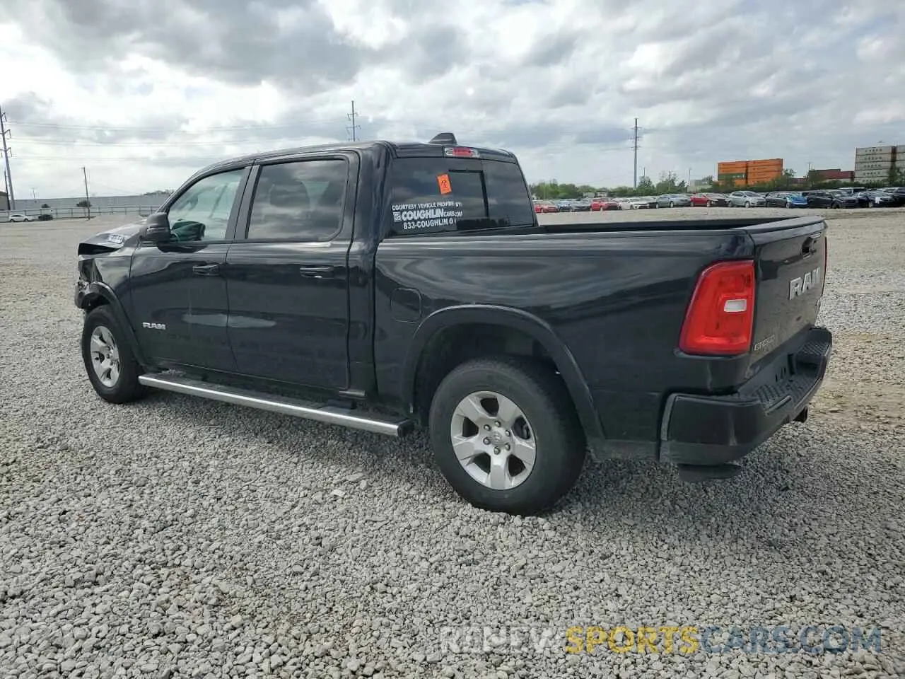 2 fotografías del automóvil dañado 1C6RRFFG1SN523805 RAM 1500 2025