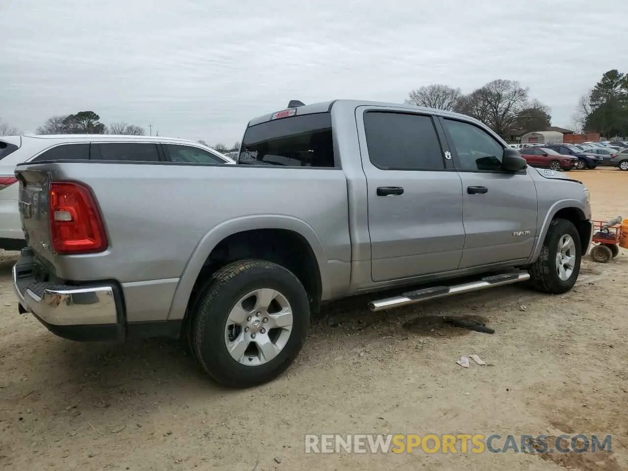 3 fotografías del automóvil dañado 1C6RRFFG5SN509938 RAM 1500 2025