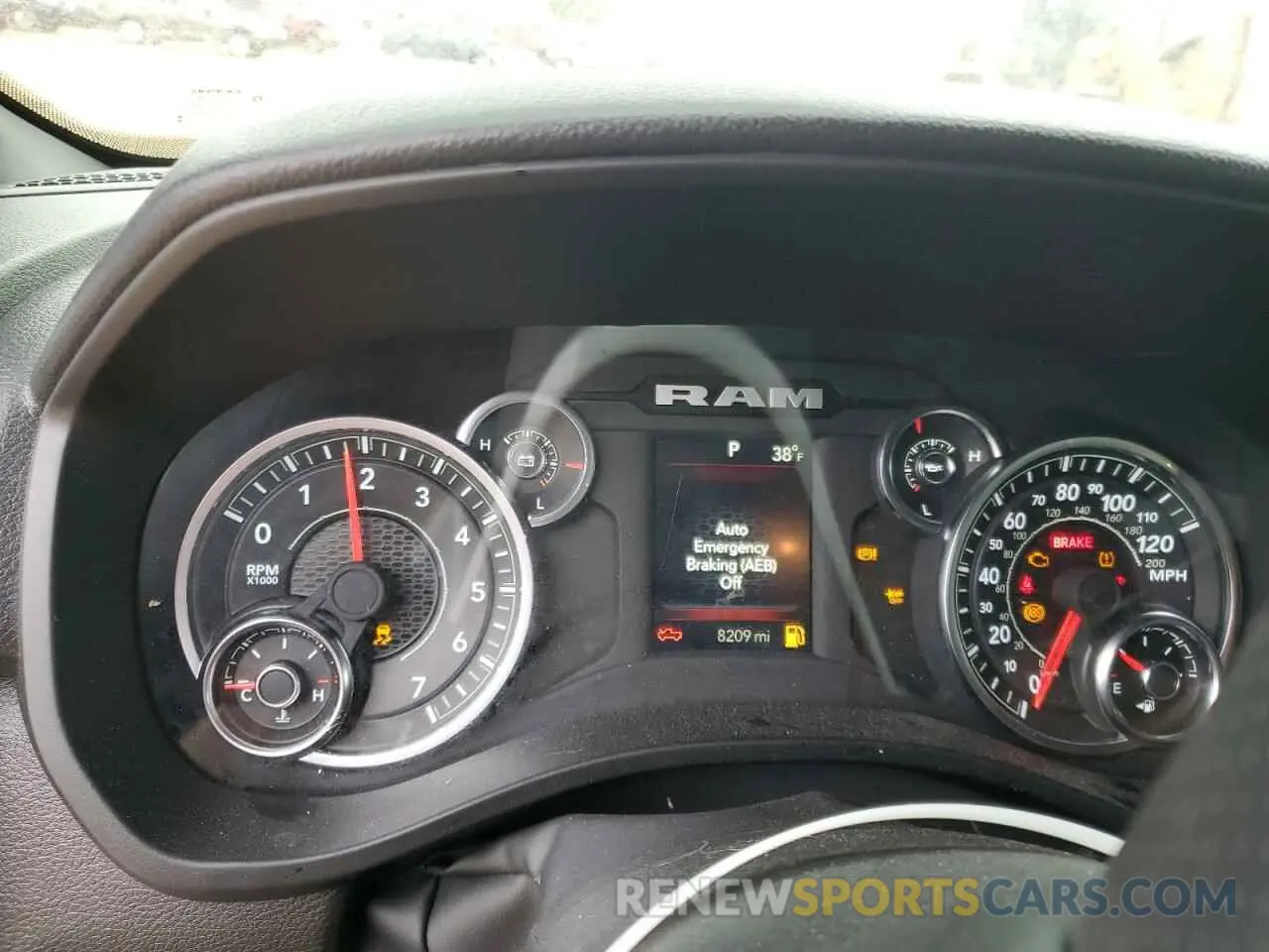 9 fotografías del automóvil dañado 1C6RRFFG5SN509938 RAM 1500 2025