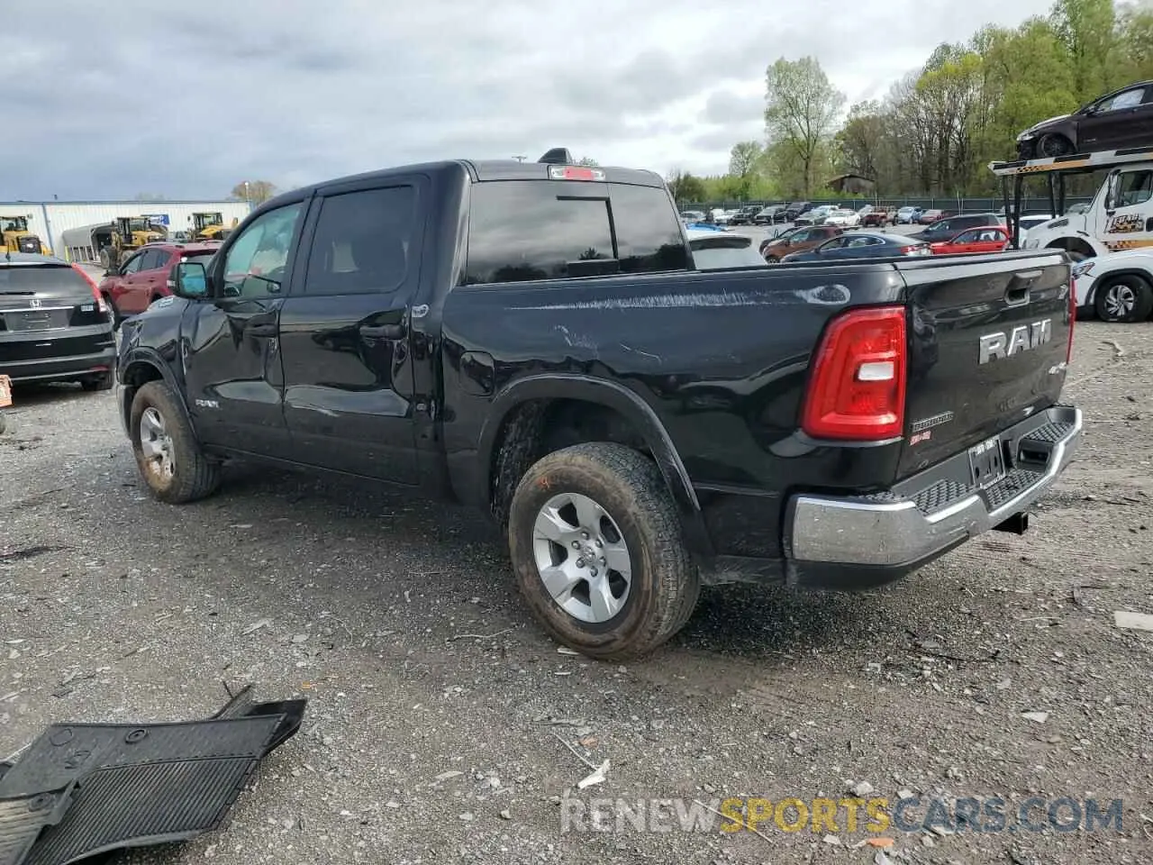 2 fotografías del automóvil dañado 1C6RRFFG5SN518932 RAM 1500 2025