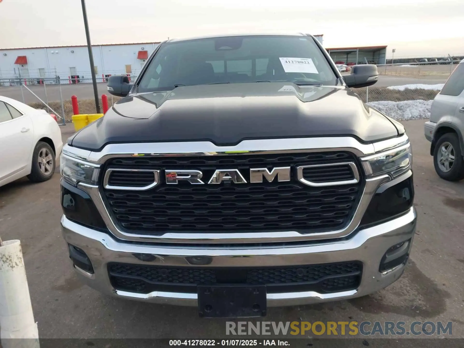 12 fotografías del automóvil dañado 1C6RRFFG6SN504120 RAM 1500 2025