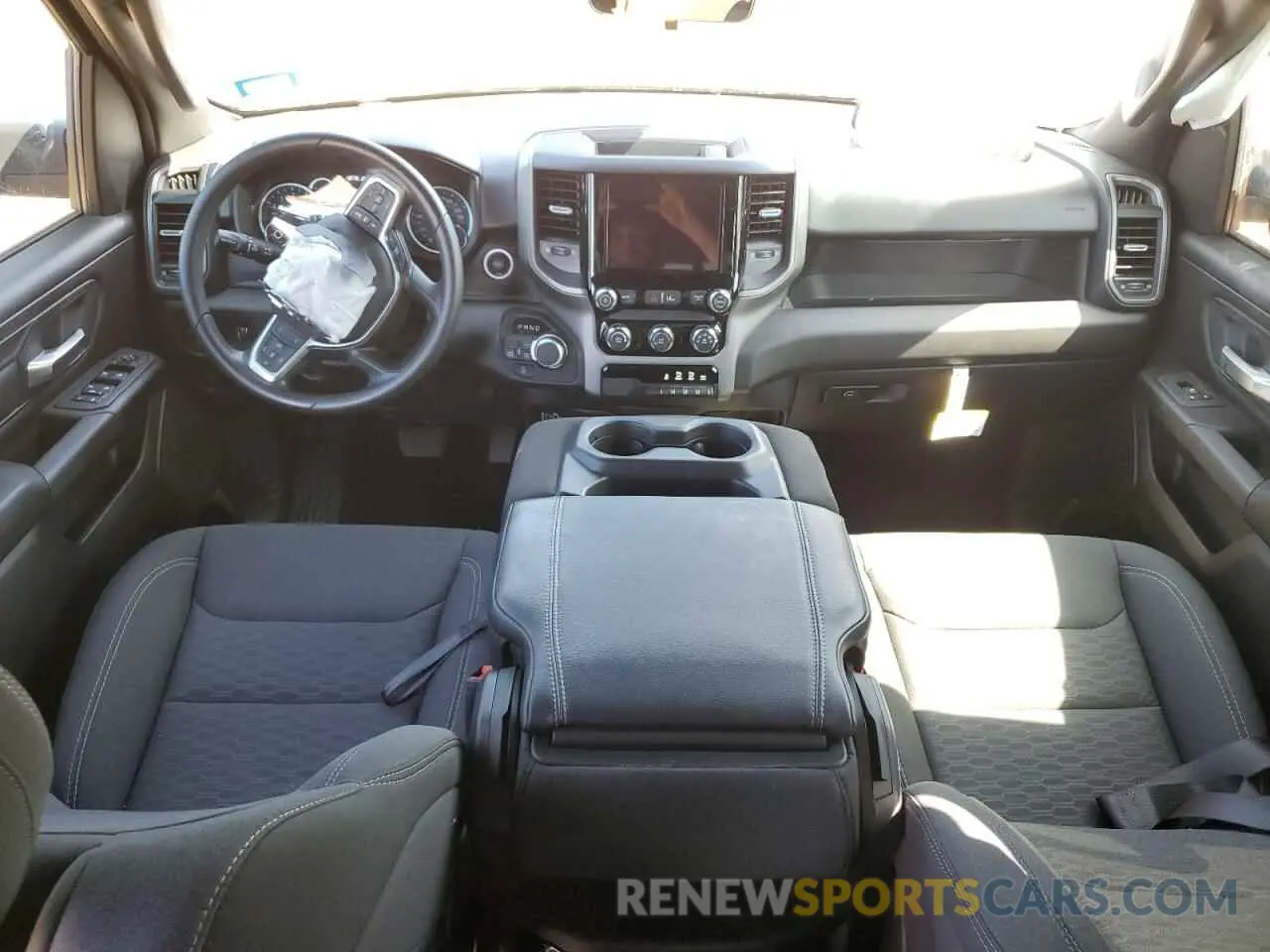 8 fotografías del automóvil dañado 1C6RRFGG1SN618850 RAM 1500 2025