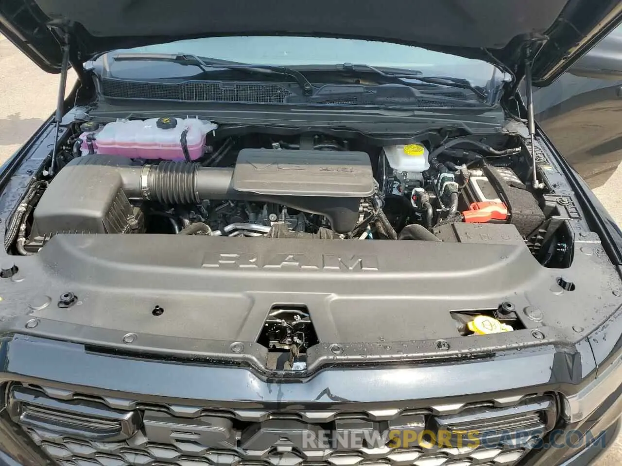 11 fotografías del automóvil dañado 1C6RRFGG3SN675860 RAM 1500 2025