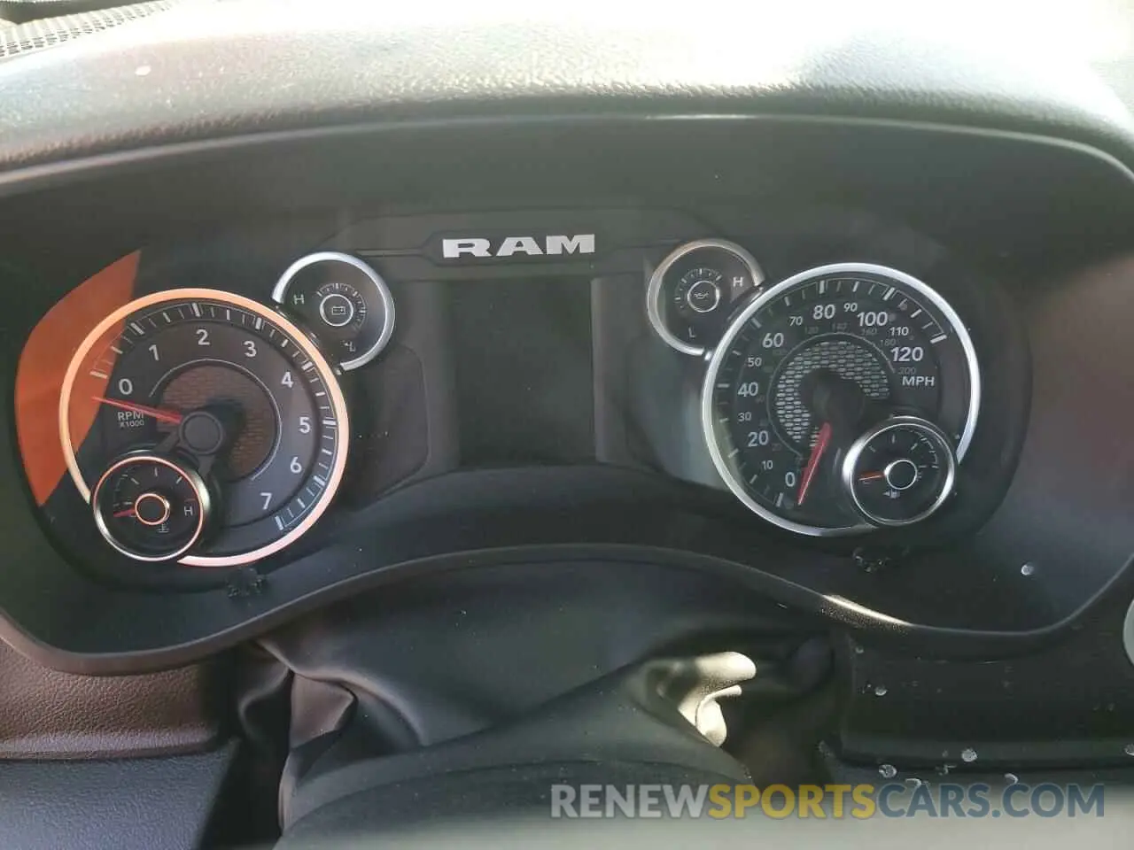 9 fotografías del automóvil dañado 1C6SRECG2SN642897 RAM 1500 2025
