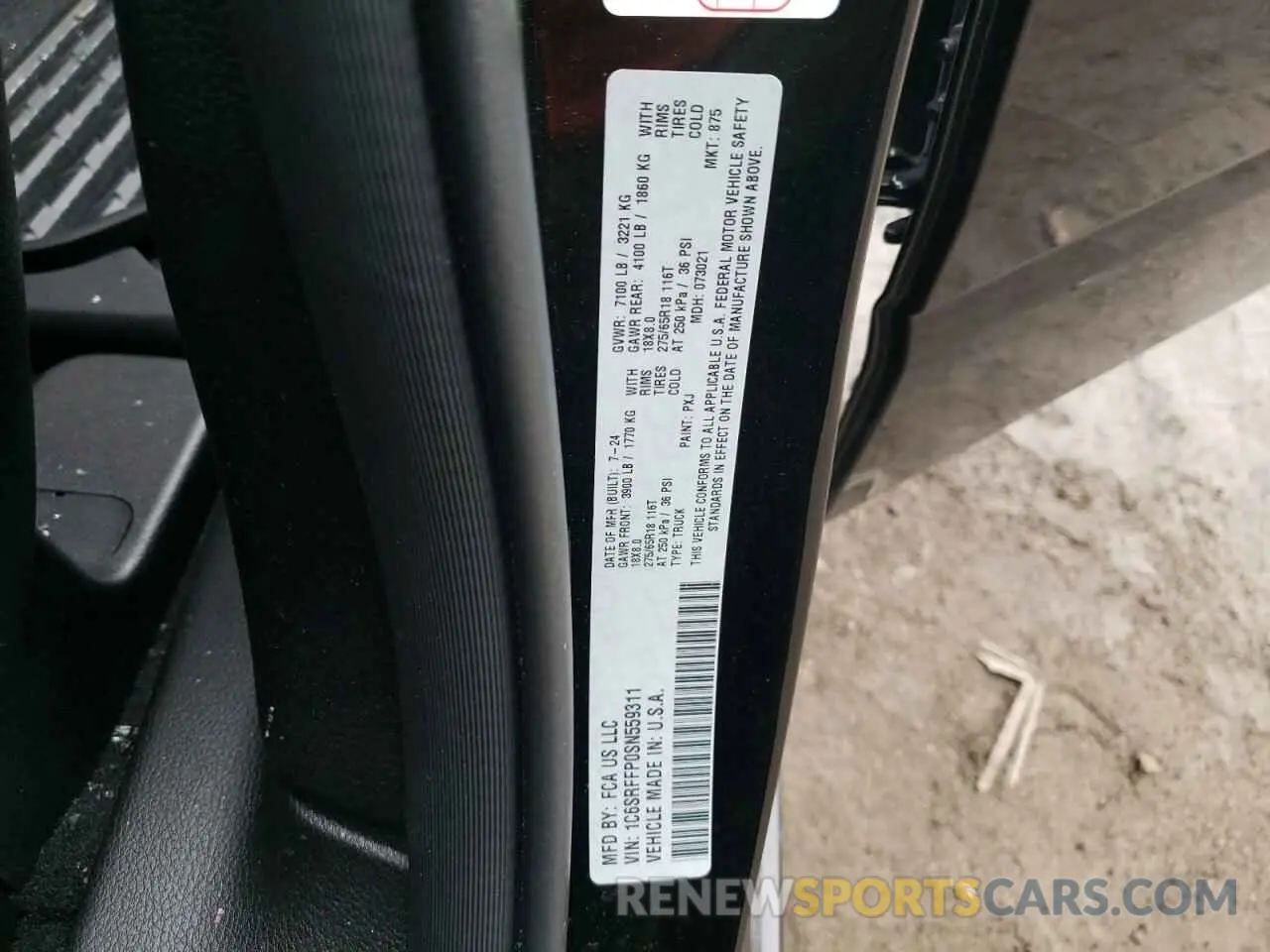 12 fotografías del automóvil dañado 1C6SRFFP0SN559311 RAM 1500 2025