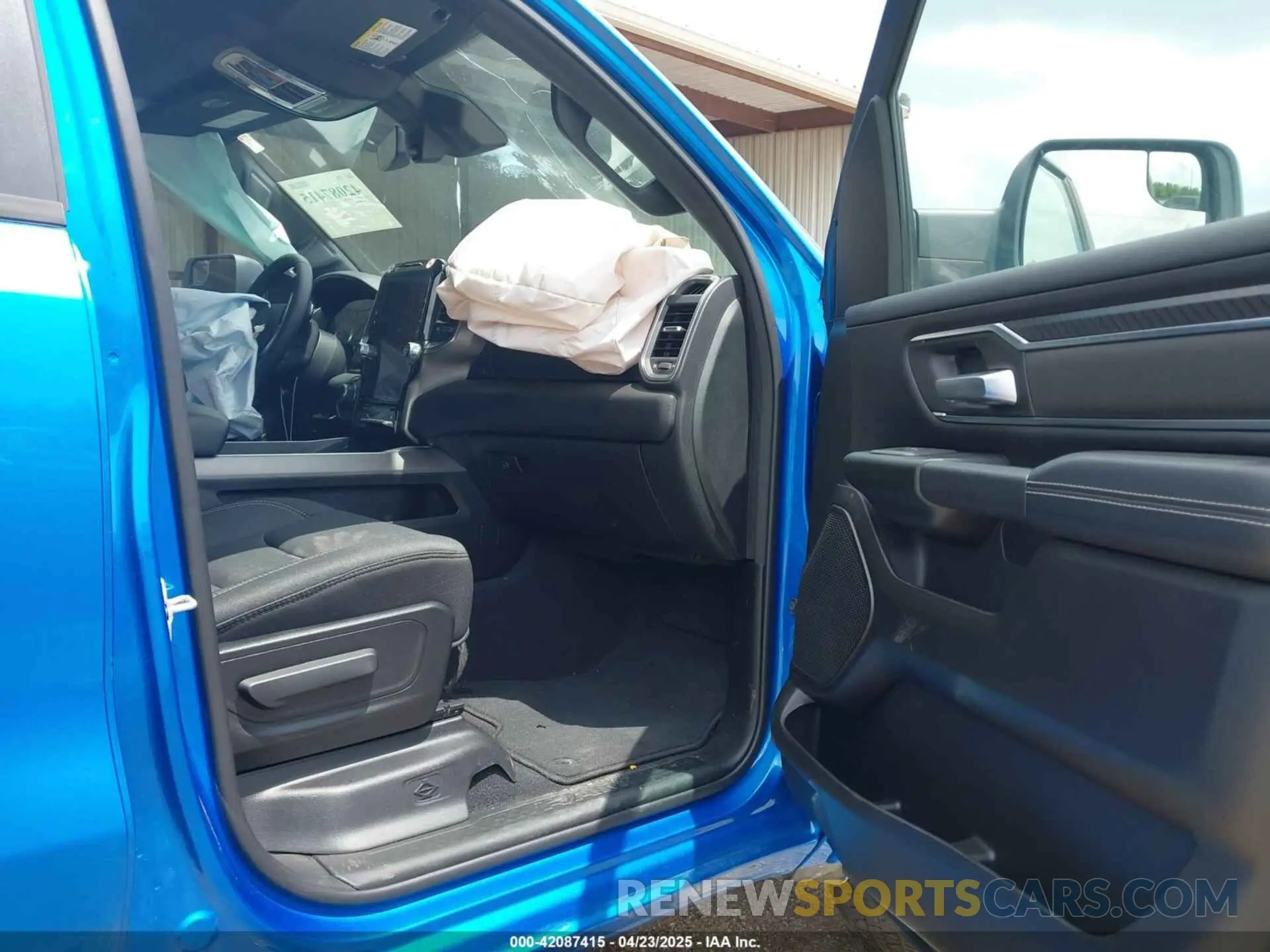 5 fotografías del automóvil dañado 1C6SRFFP2SN562047 RAM 1500 2025