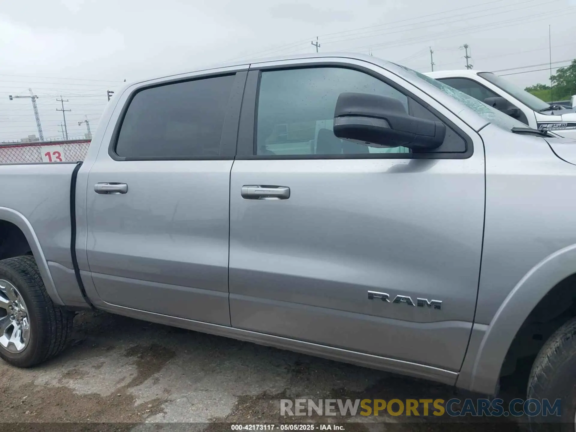 14 fotografías del automóvil dañado 1C6SRFFP3SN504982 RAM 1500 2025
