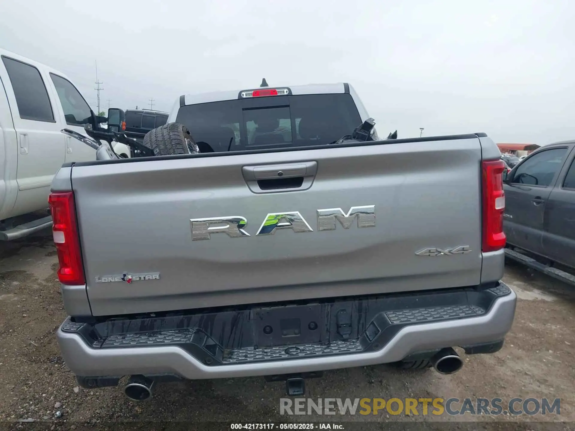 17 fotografías del automóvil dañado 1C6SRFFP3SN504982 RAM 1500 2025