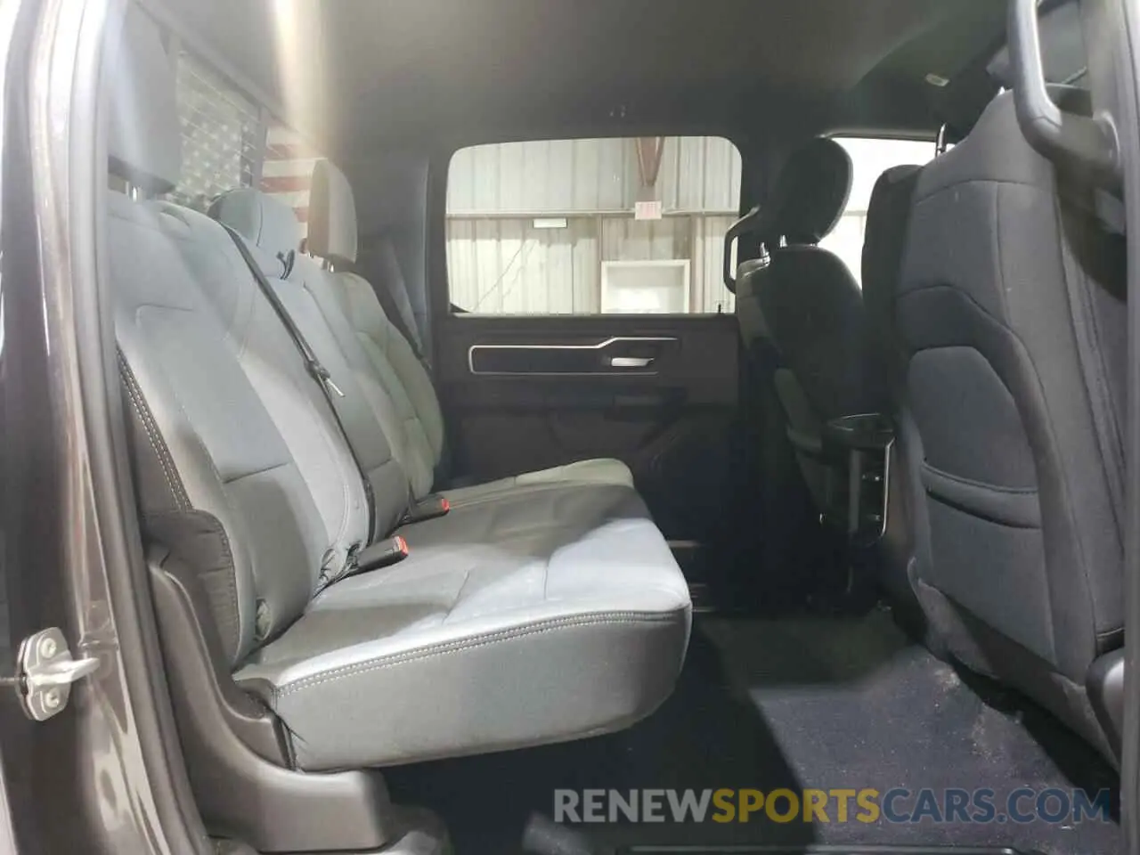 10 fotografías del automóvil dañado 1C6SRFFP3SN636561 RAM 1500 2025
