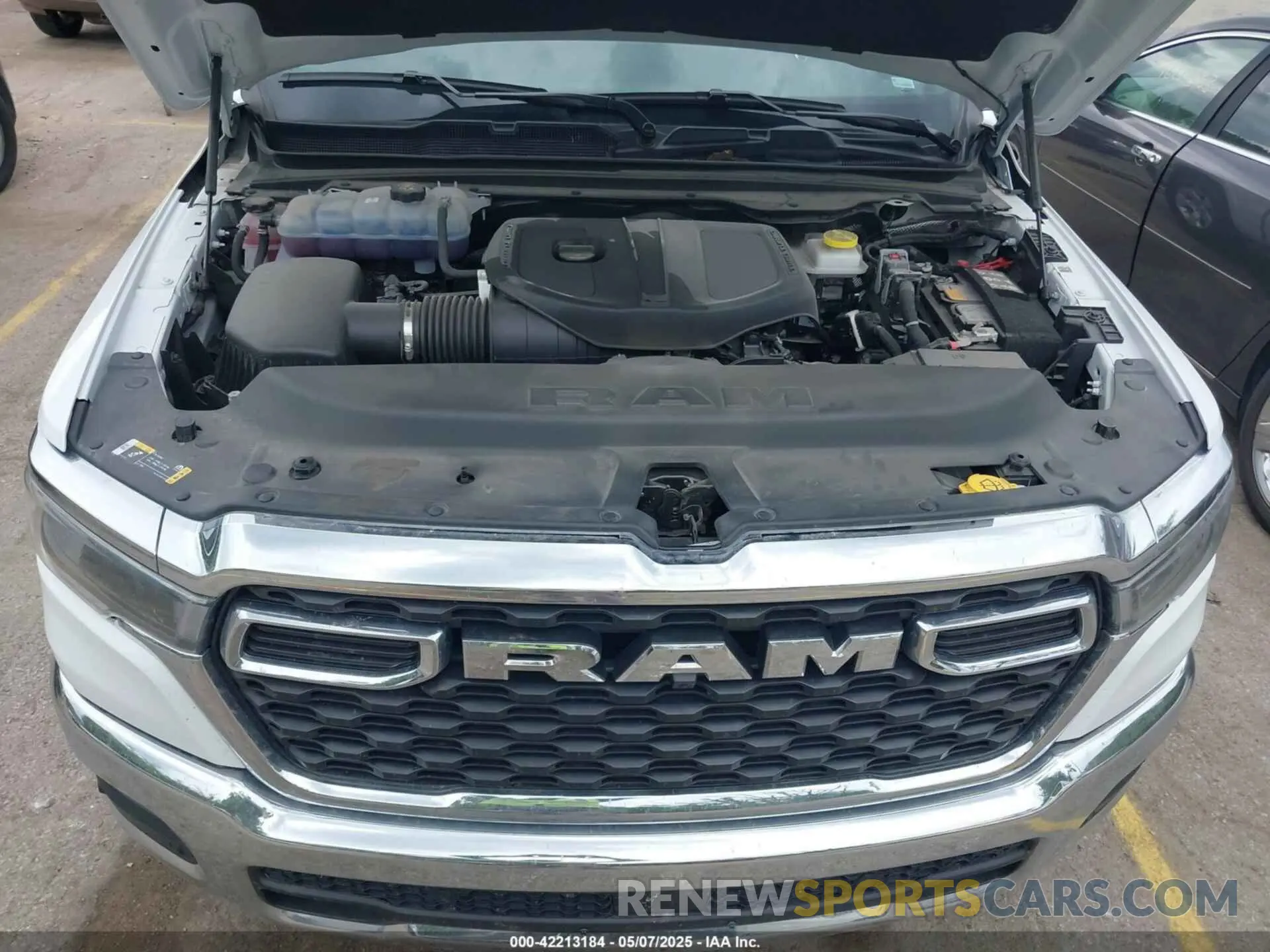 10 fotografías del automóvil dañado 1C6SRFFP4SN562194 RAM 1500 2025