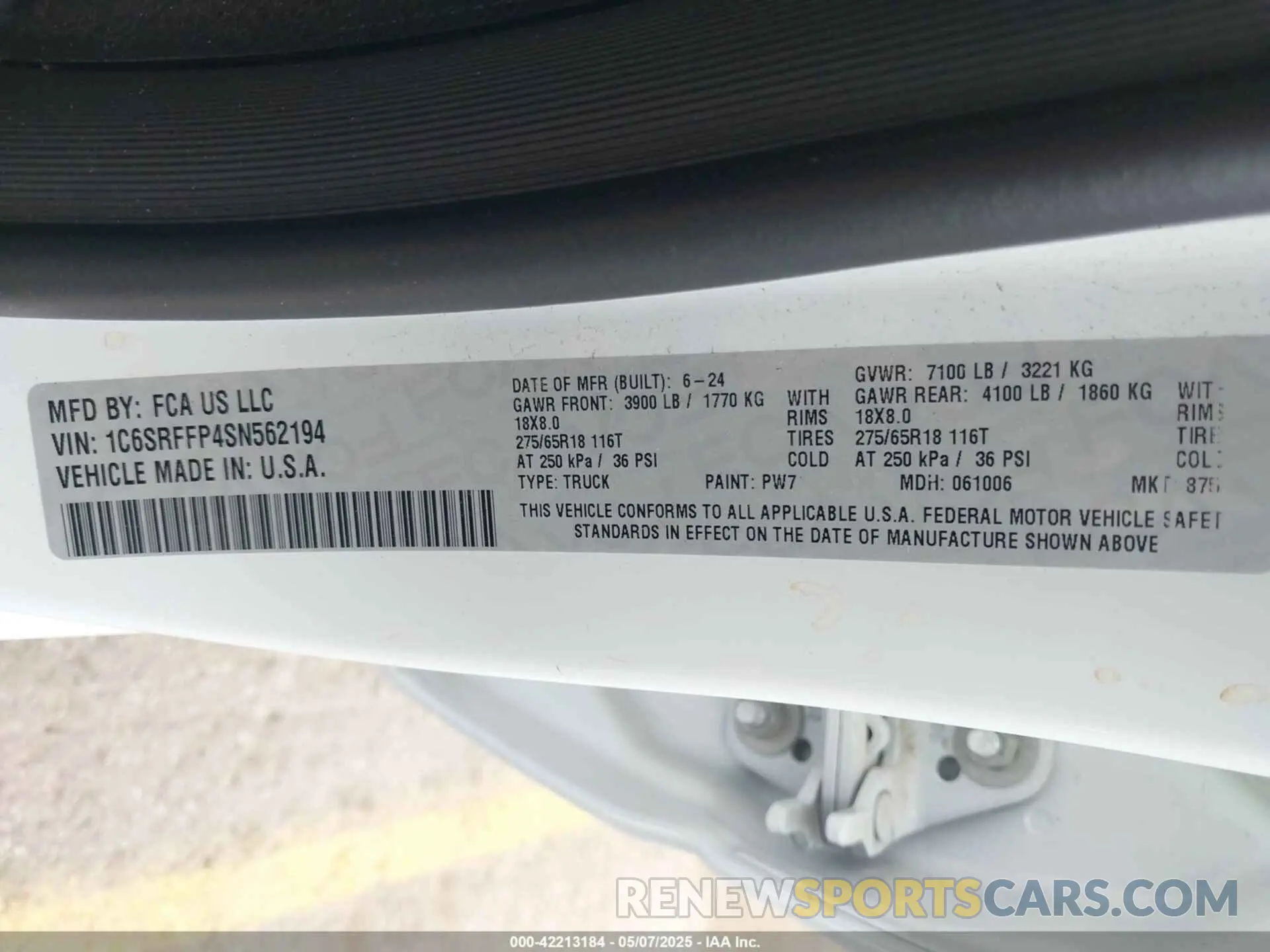 9 fotografías del automóvil dañado 1C6SRFFP4SN562194 RAM 1500 2025