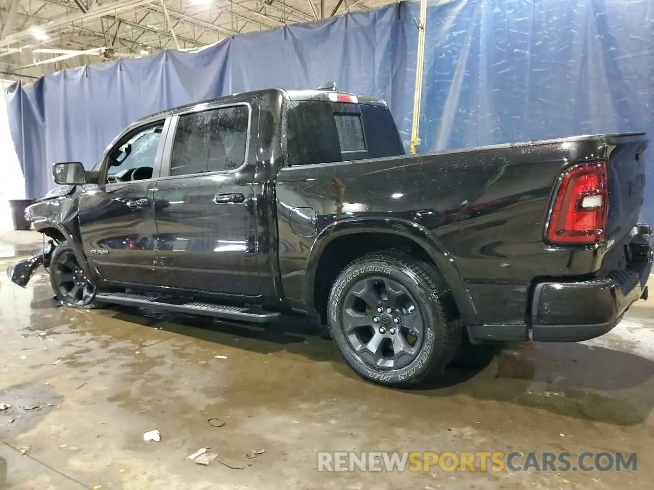 2 fotografías del automóvil dañado 1C6SRFFP6SN558552 RAM 1500 2025