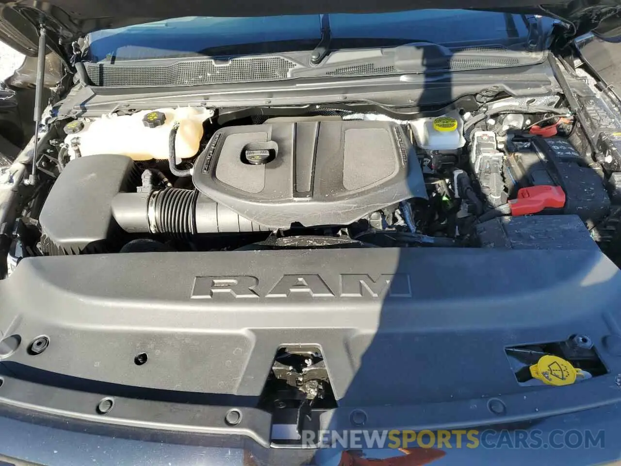 11 fotografías del automóvil dañado 1C6SRFFP8SN518134 RAM 1500 2025